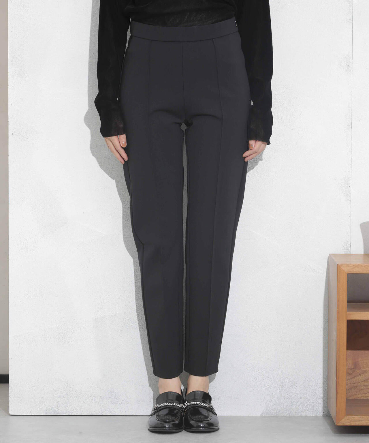 センタータックジャージースリムパンツ 6693227308