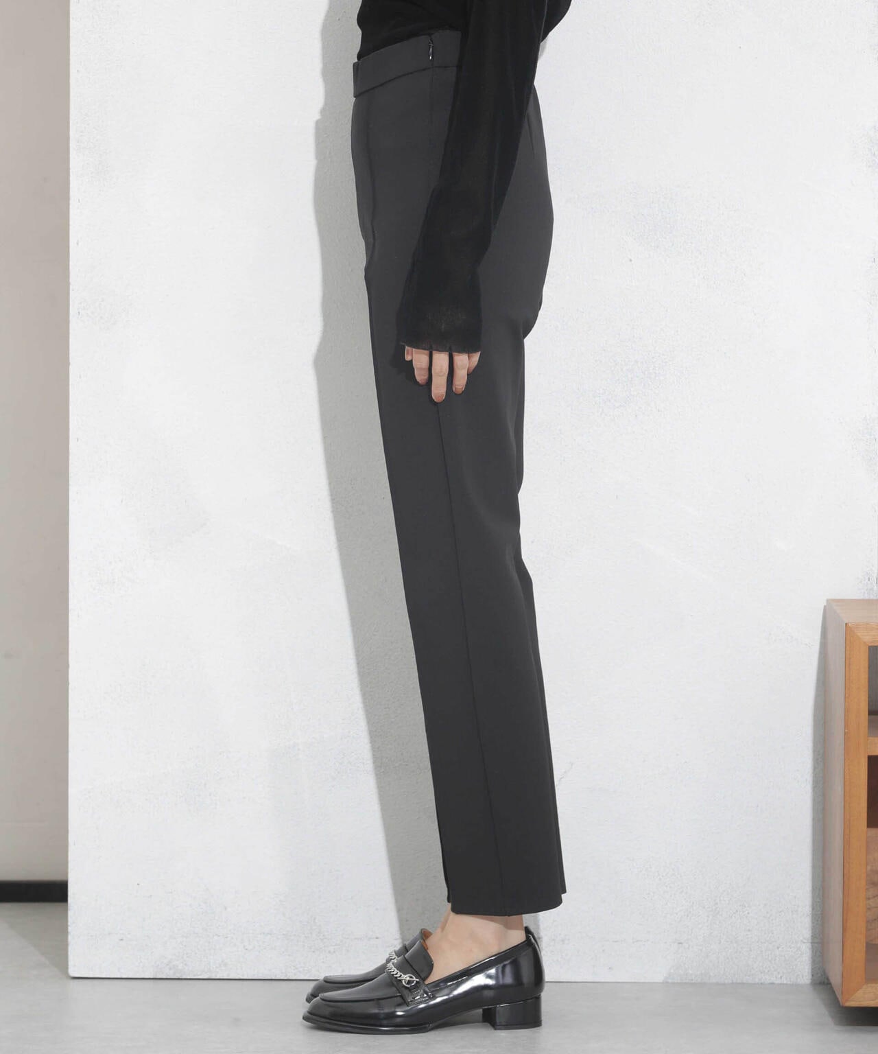 センタータックジャージースリムパンツ 6693227308