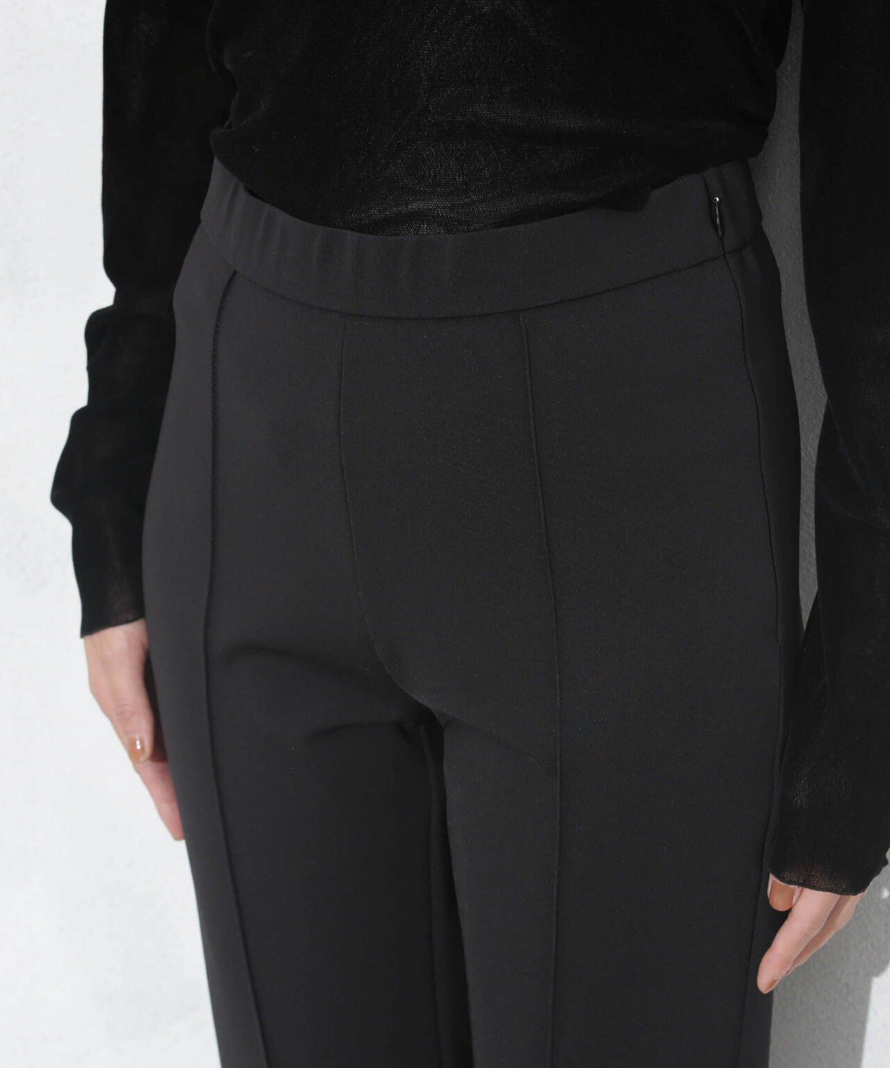 センタータックジャージースリムパンツ 6693227308