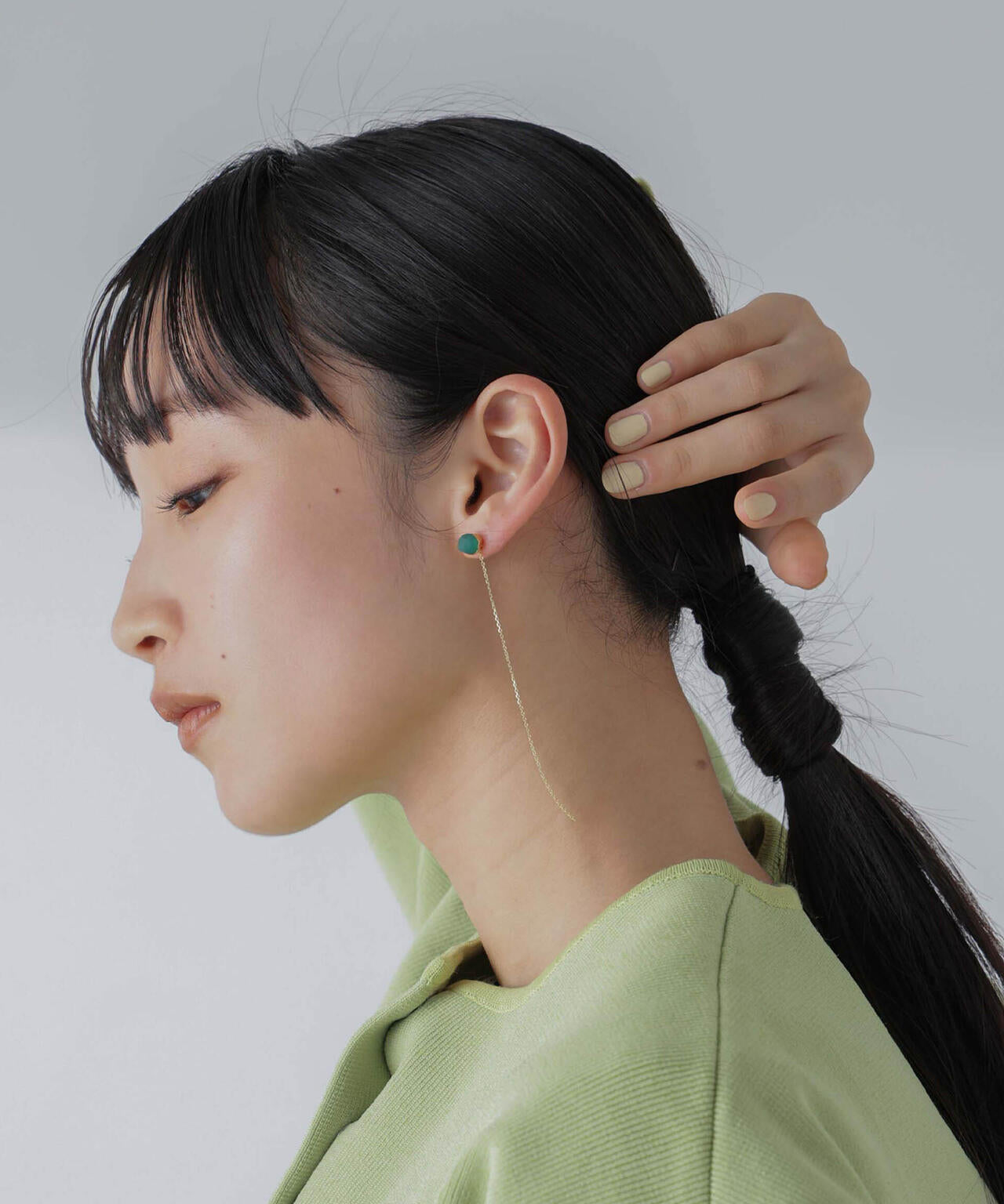 ストーンチェーンピアス 6693245304