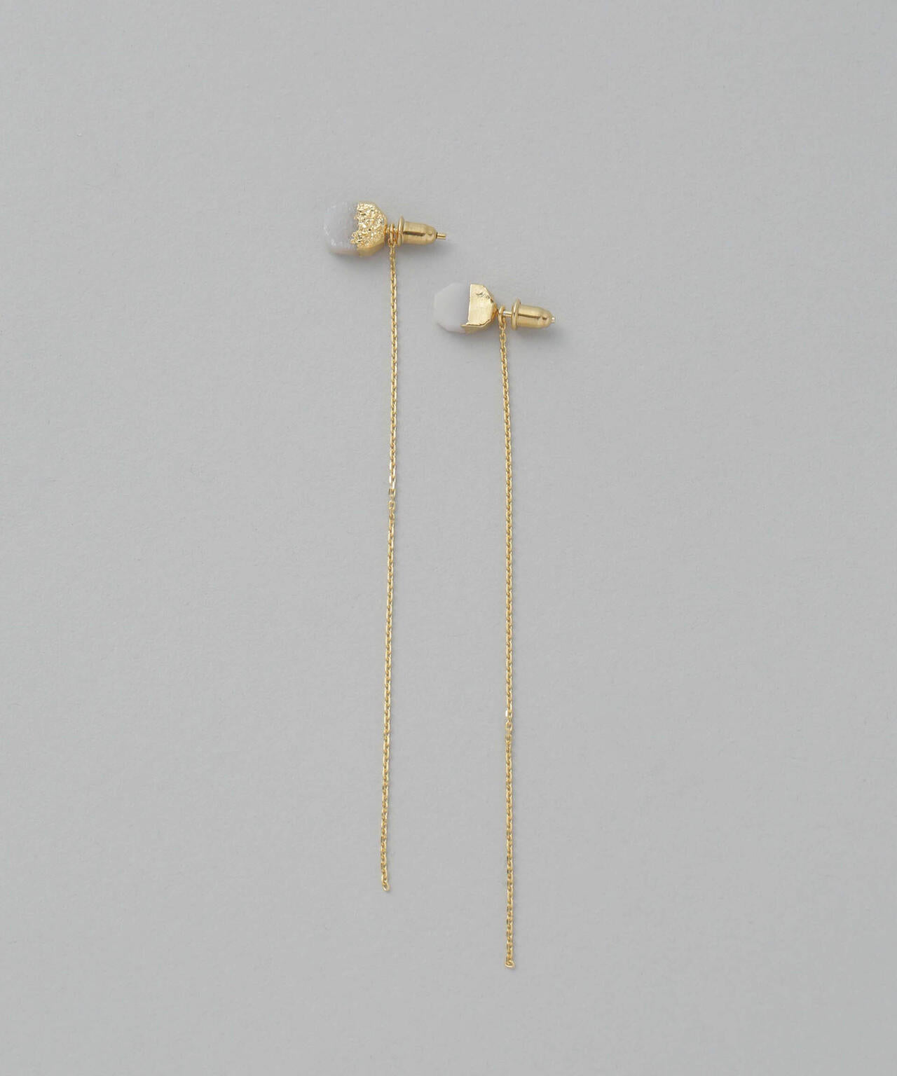 ストーンチェーンピアス 6693245304