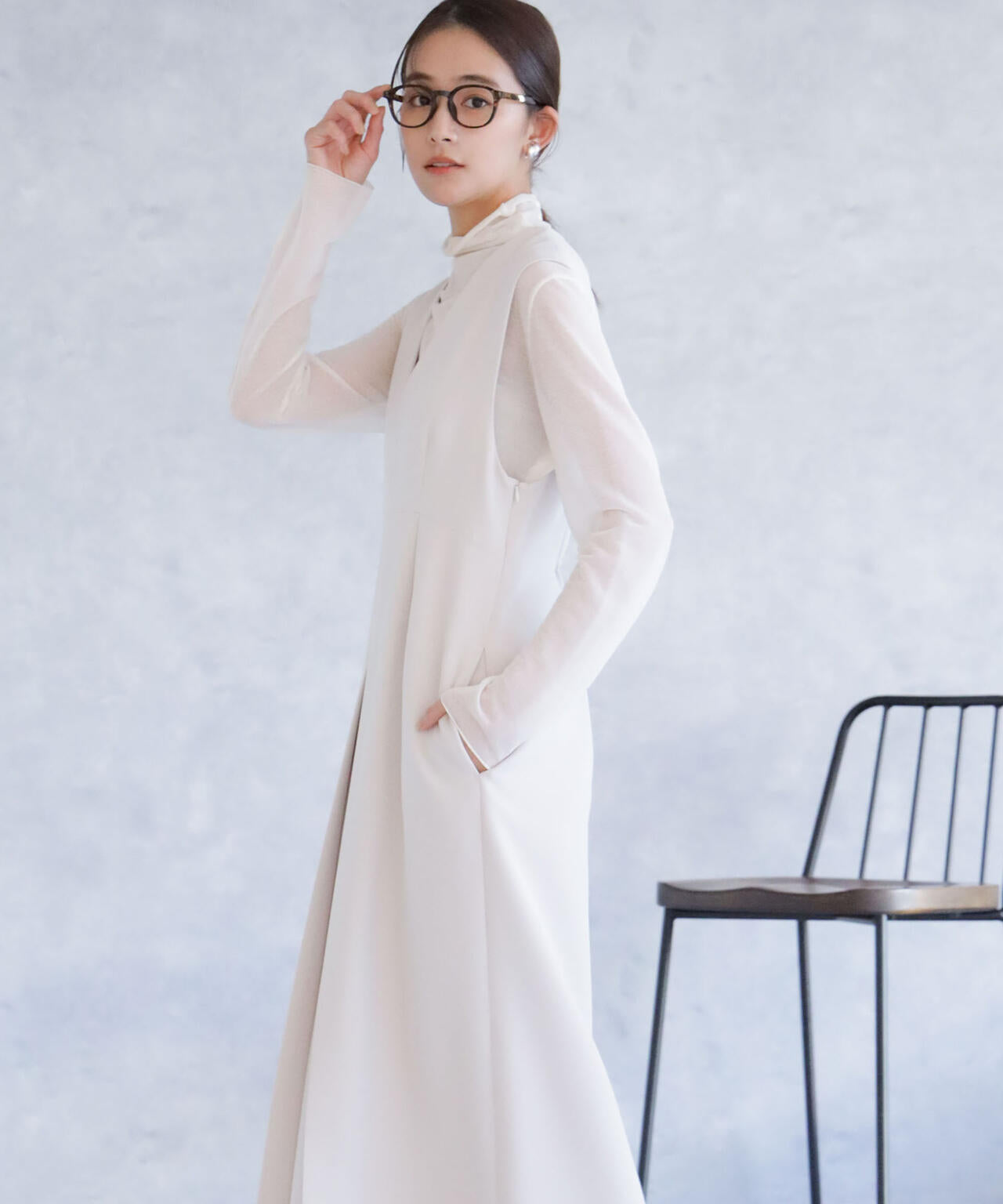 デイリーファンクション Vネックタックワンピース 6694119300