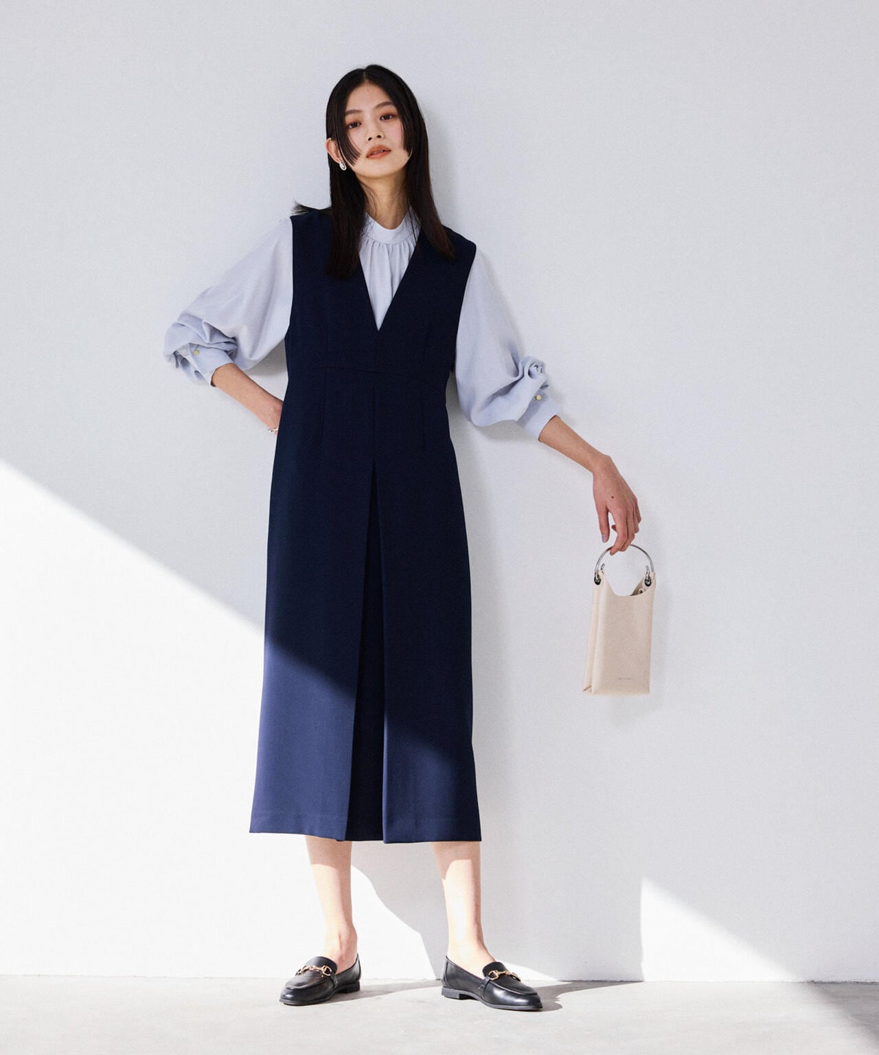 デイリーファンクション Vネックタックワンピース 6694119300