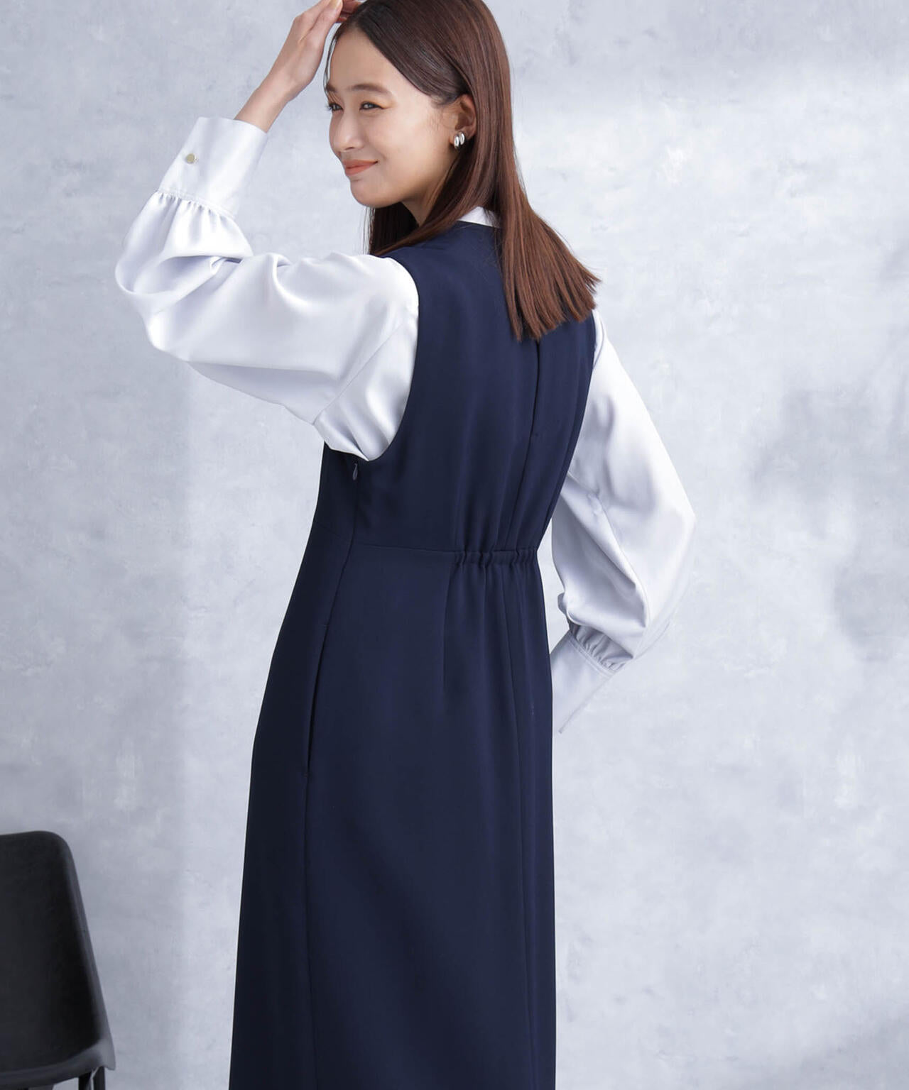 デイリーファンクション Vネックタックワンピース 6694119300