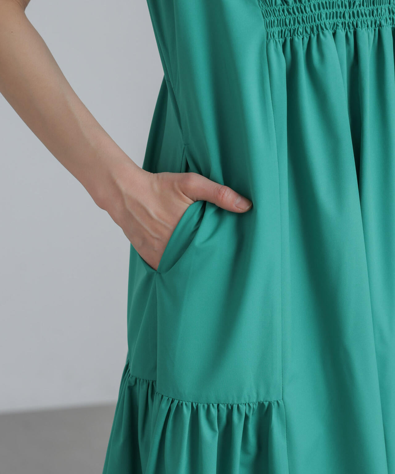 <撥水機能><ウォッシャブル>MINOTECH(R)シャーリングティアードワンピース 6694119323