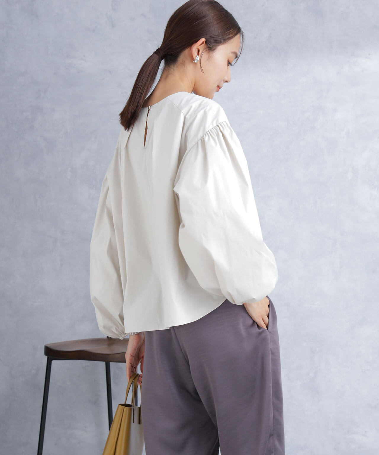 ボリュームスリーブタフタブラウス(セットアップ可) 6694120304
