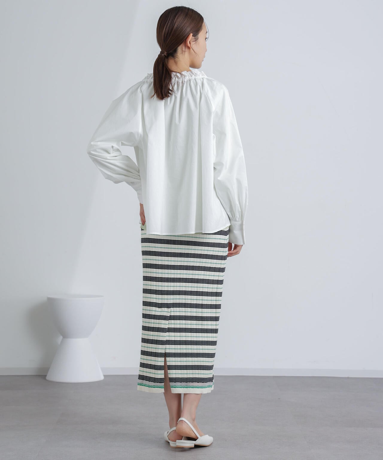 フリルカラーギャザーブラウス 6694120305