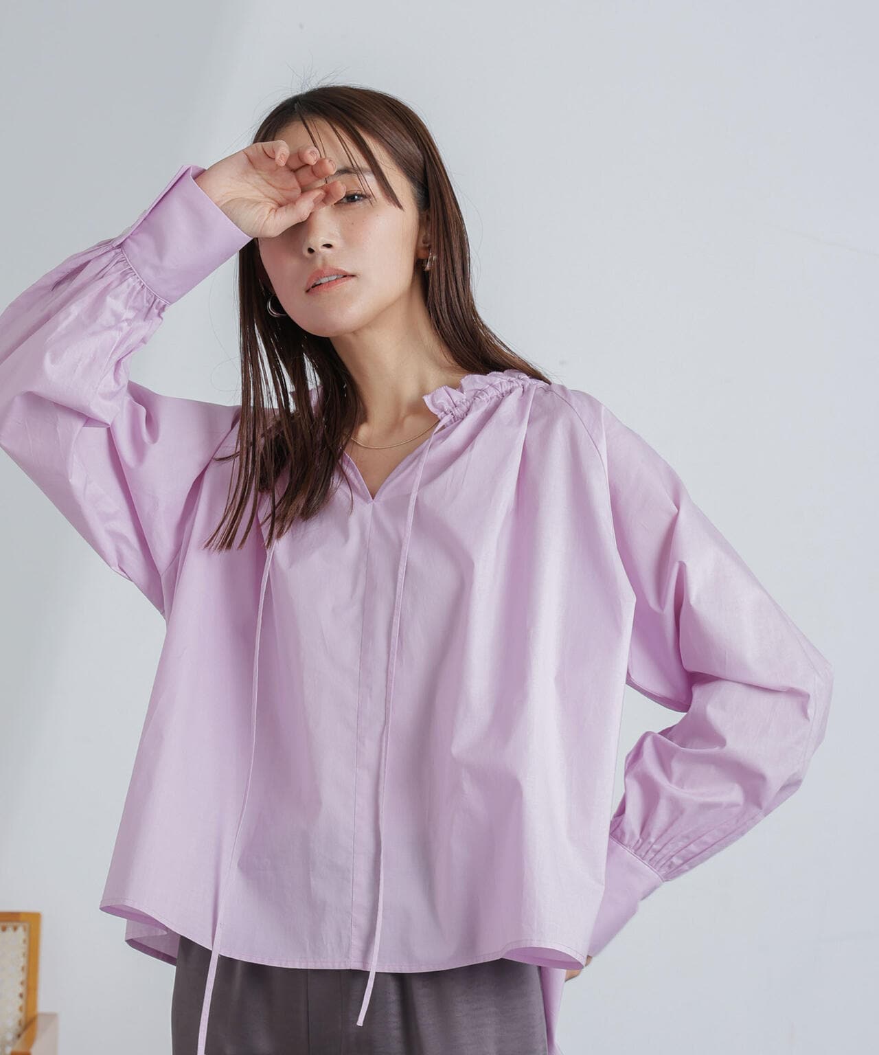 フリルカラーギャザーブラウス 6694120305