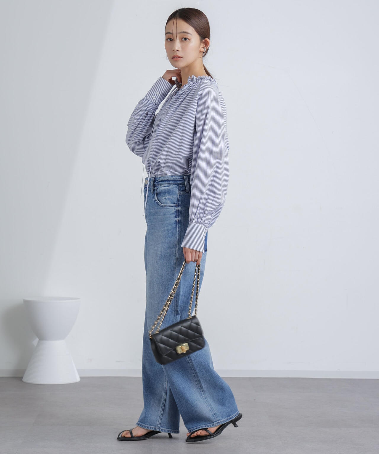 フリルカラーギャザーブラウス 6694120305