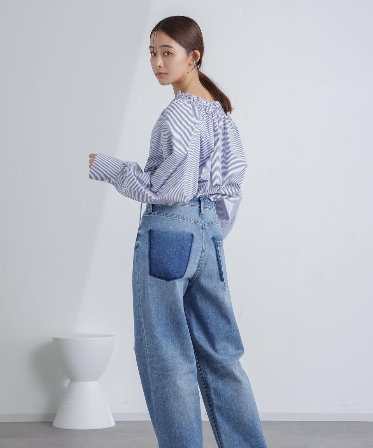 フリルカラーギャザーブラウス 6694120305