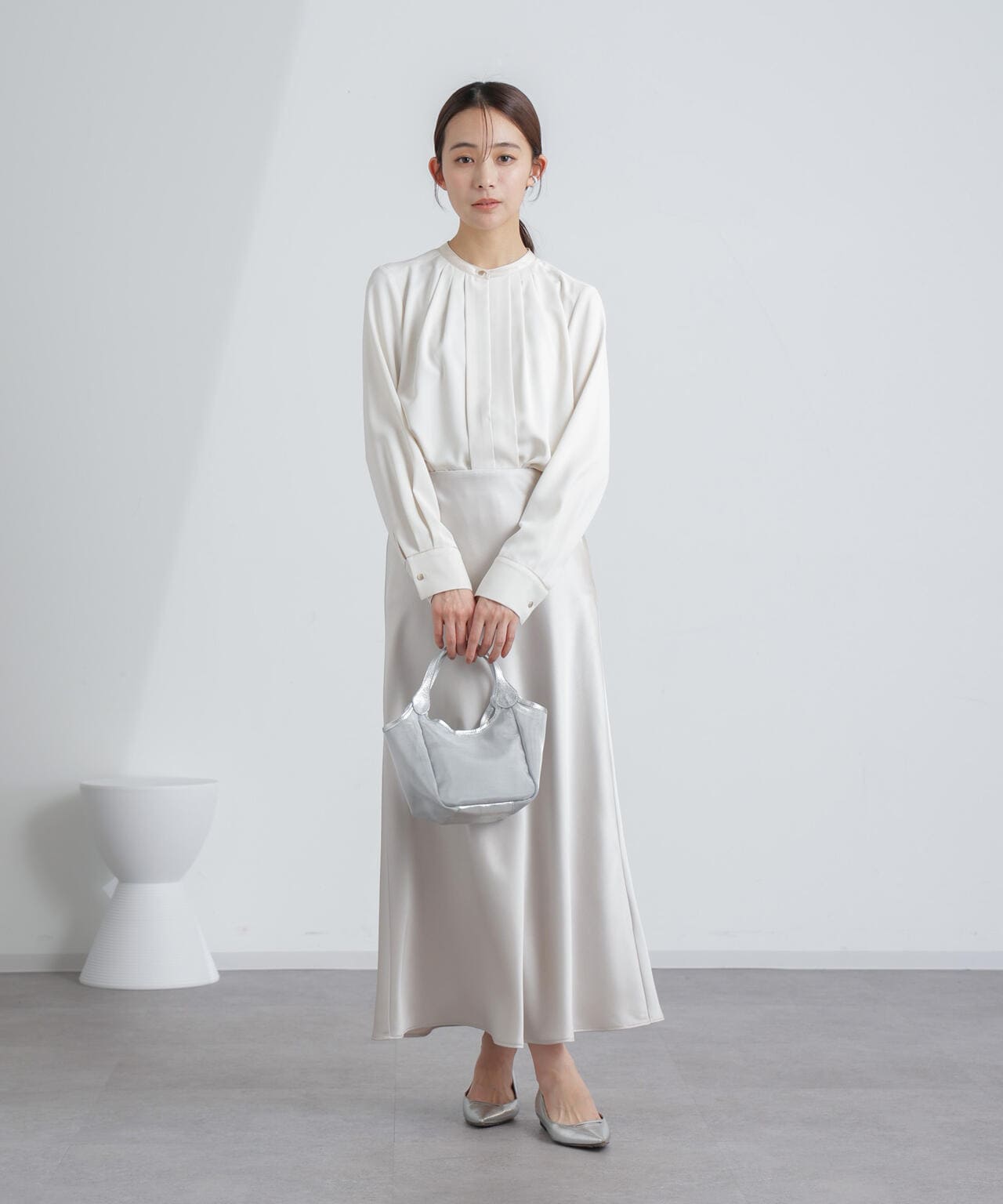 スタンドバイカラージョーゼットタックブラウス 6694120308