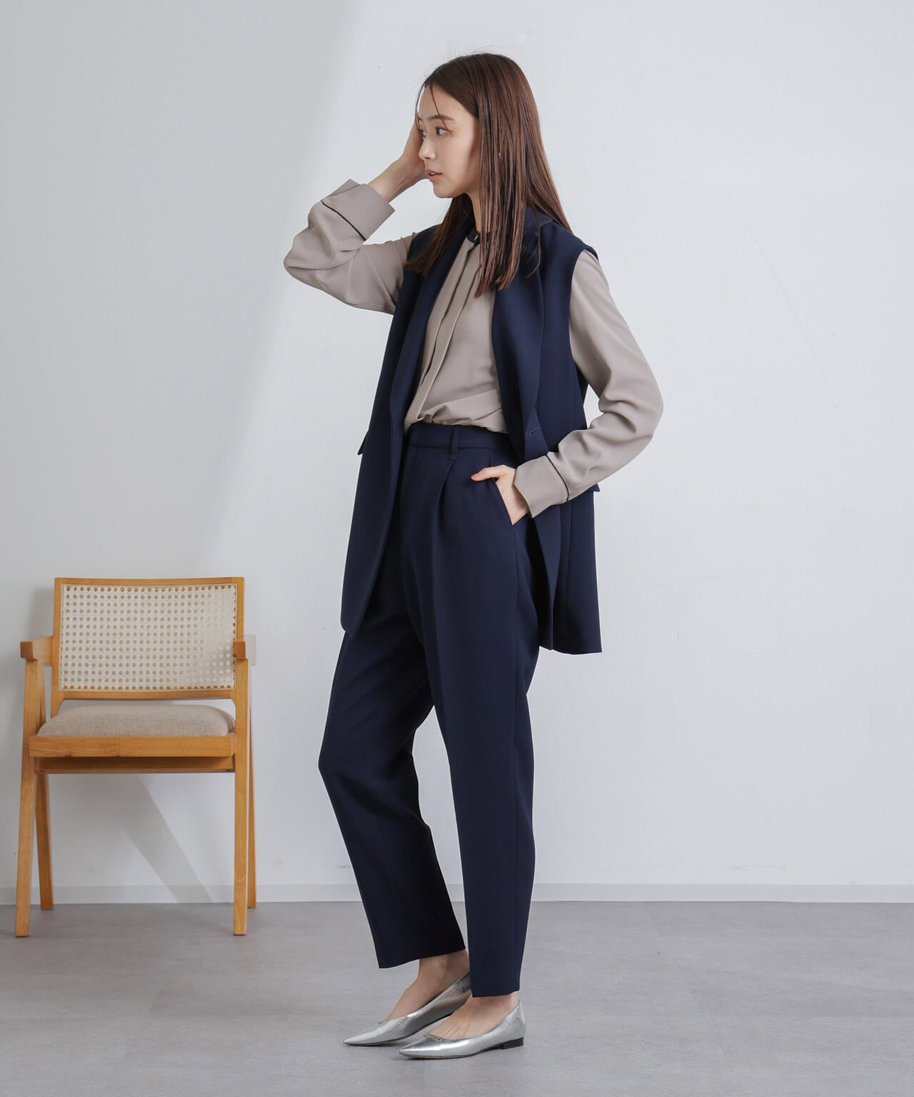 スタンドバイカラージョーゼットタックブラウス 6694120308