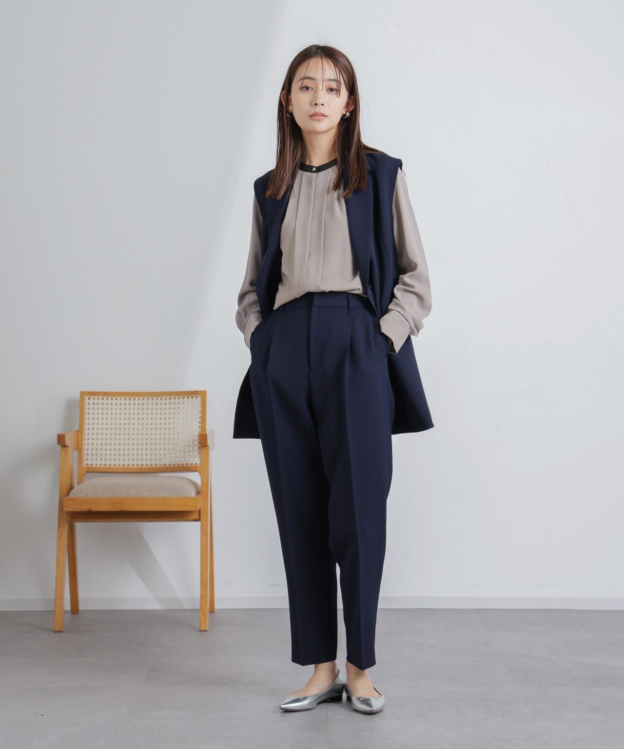 スタンドバイカラージョーゼットタックブラウス 6694120308