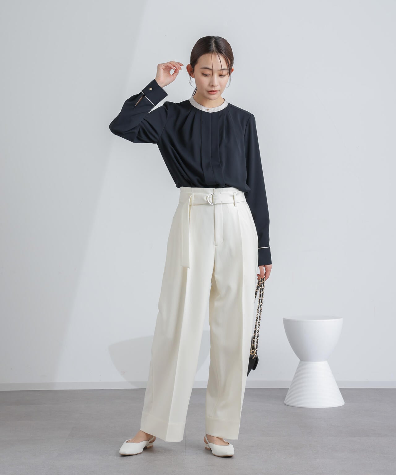 スタンドバイカラージョーゼットタックブラウス 6694120308