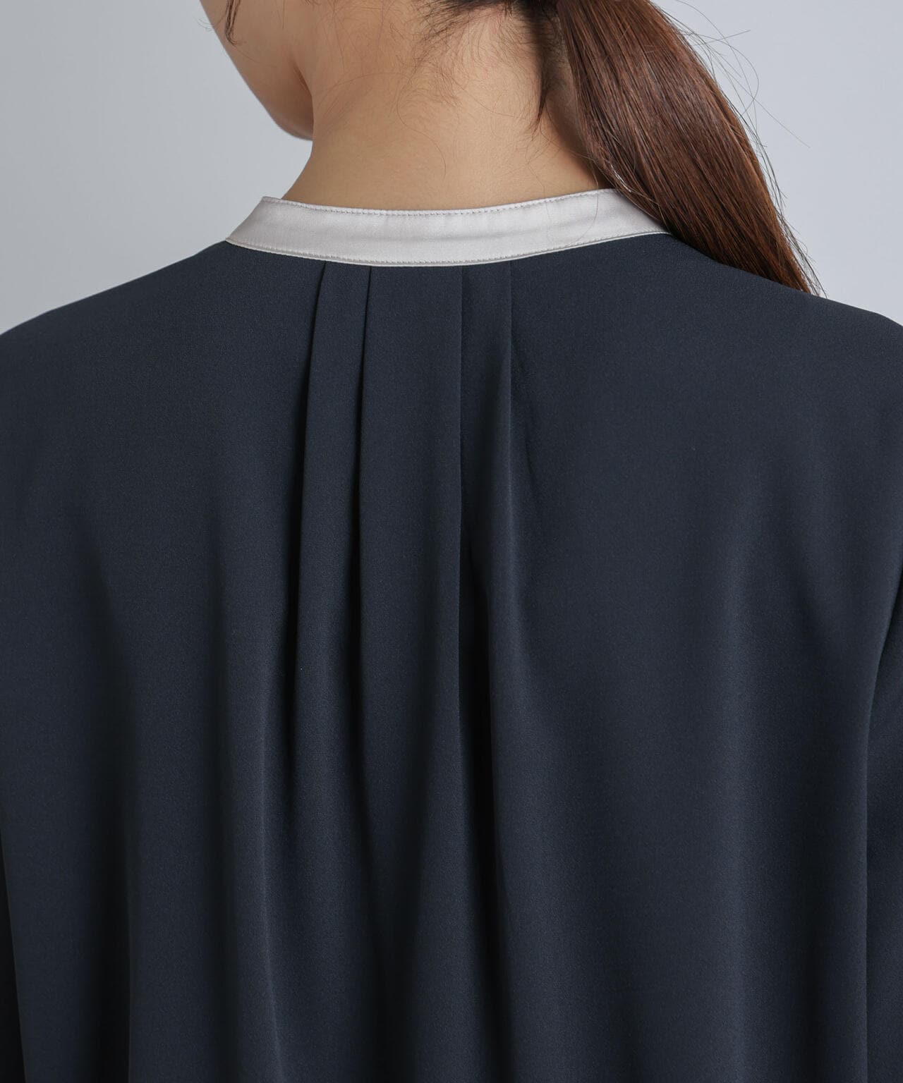 スタンドバイカラージョーゼットタックブラウス 6694120308