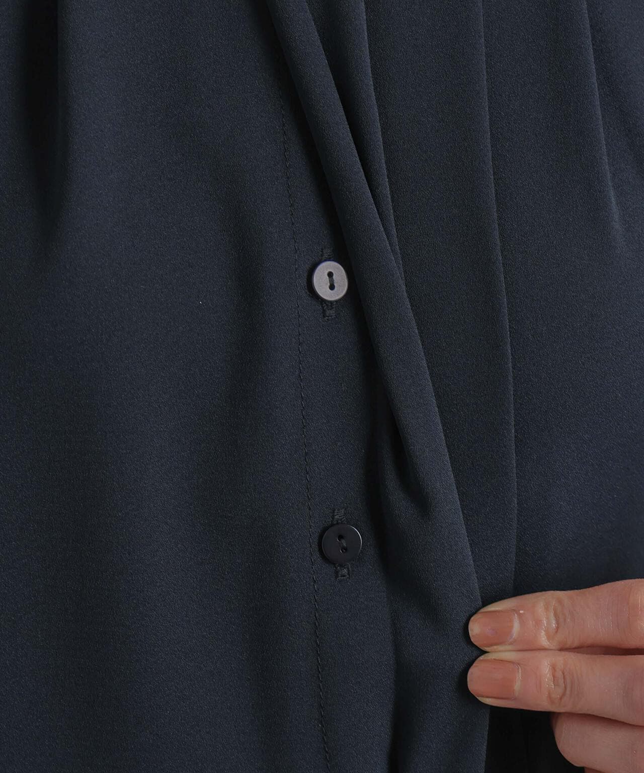 スタンドバイカラージョーゼットタックブラウス 6694120308