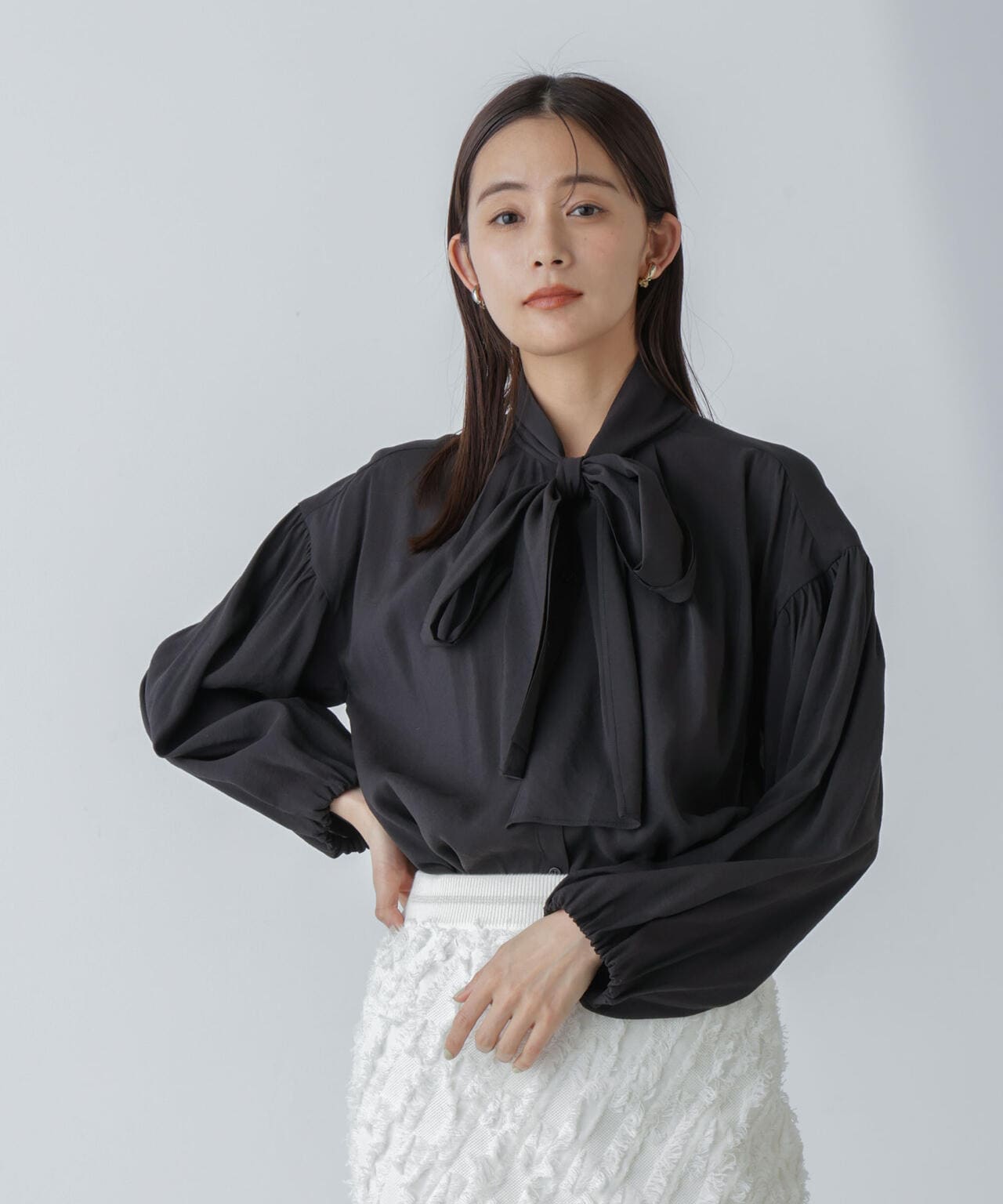 「星玲奈×NANO universe」ジョーゼットボータイブラウス 6694120316