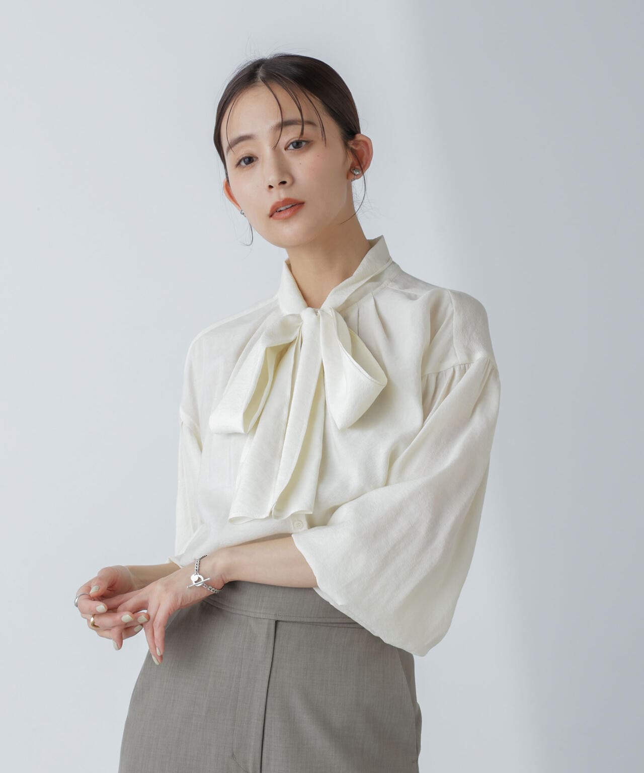 「星玲奈×NANO universe」ジョーゼットボータイブラウス 6694120316