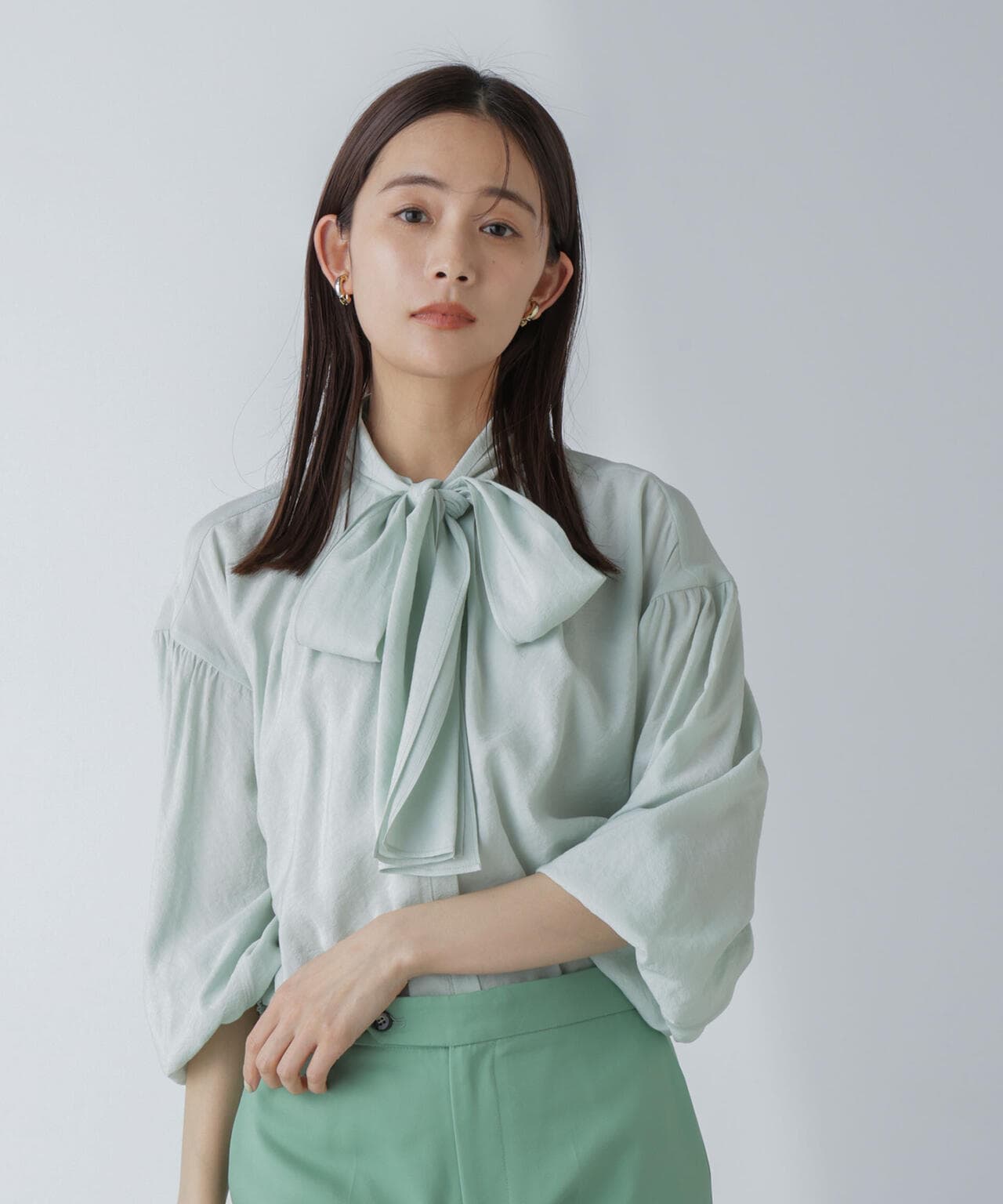 「星玲奈×NANO universe」ジョーゼットボータイブラウス 6694120316