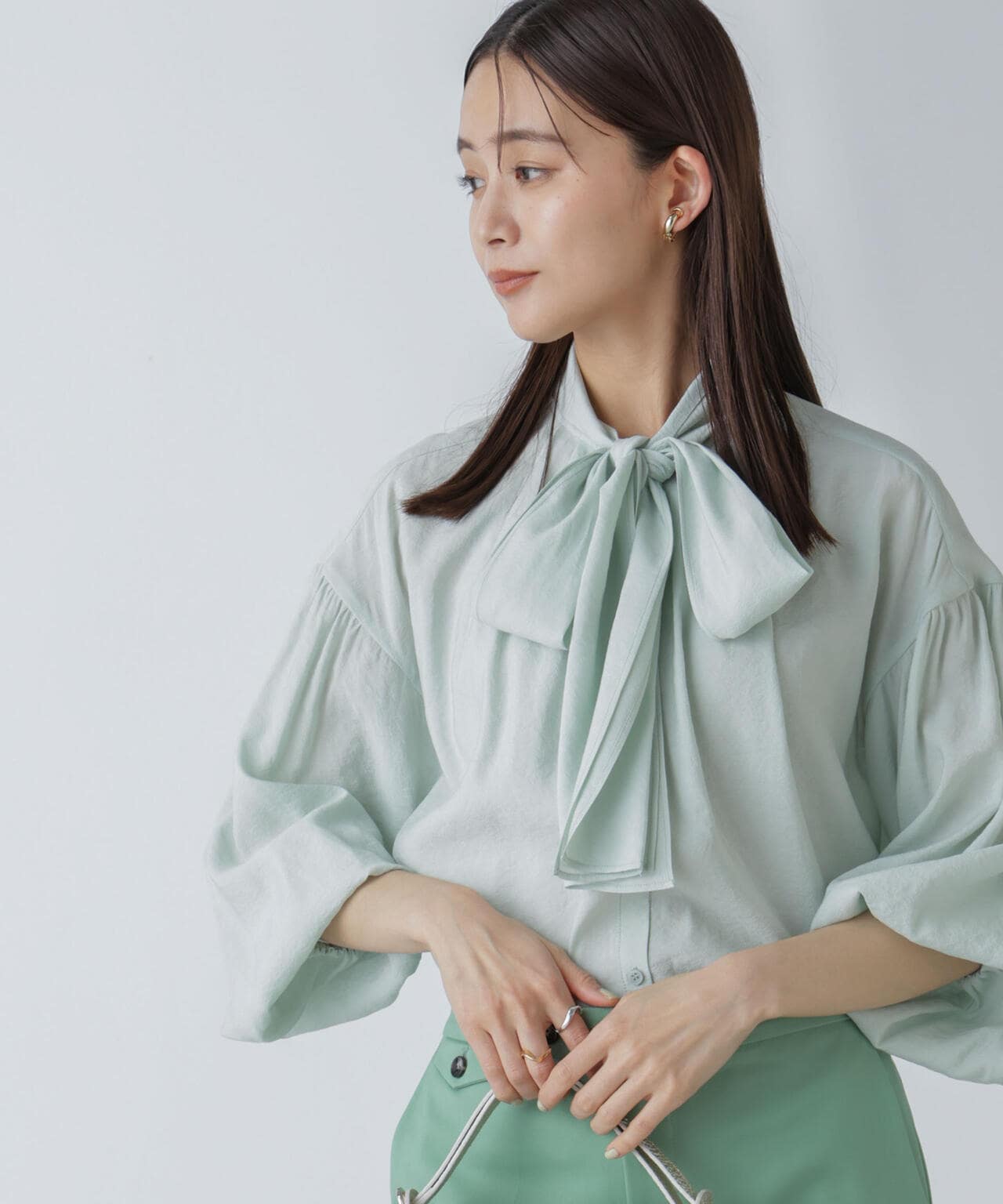 「星玲奈×NANO universe」ジョーゼットボータイブラウス 6694120316