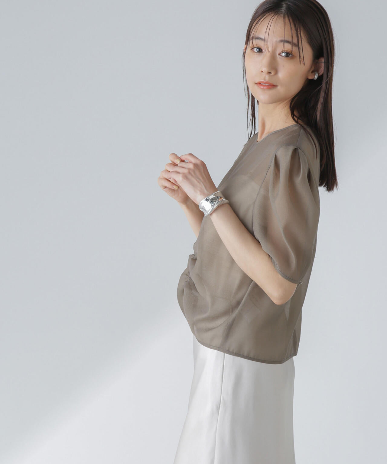 センタードロストシアーブラウス 6694121305