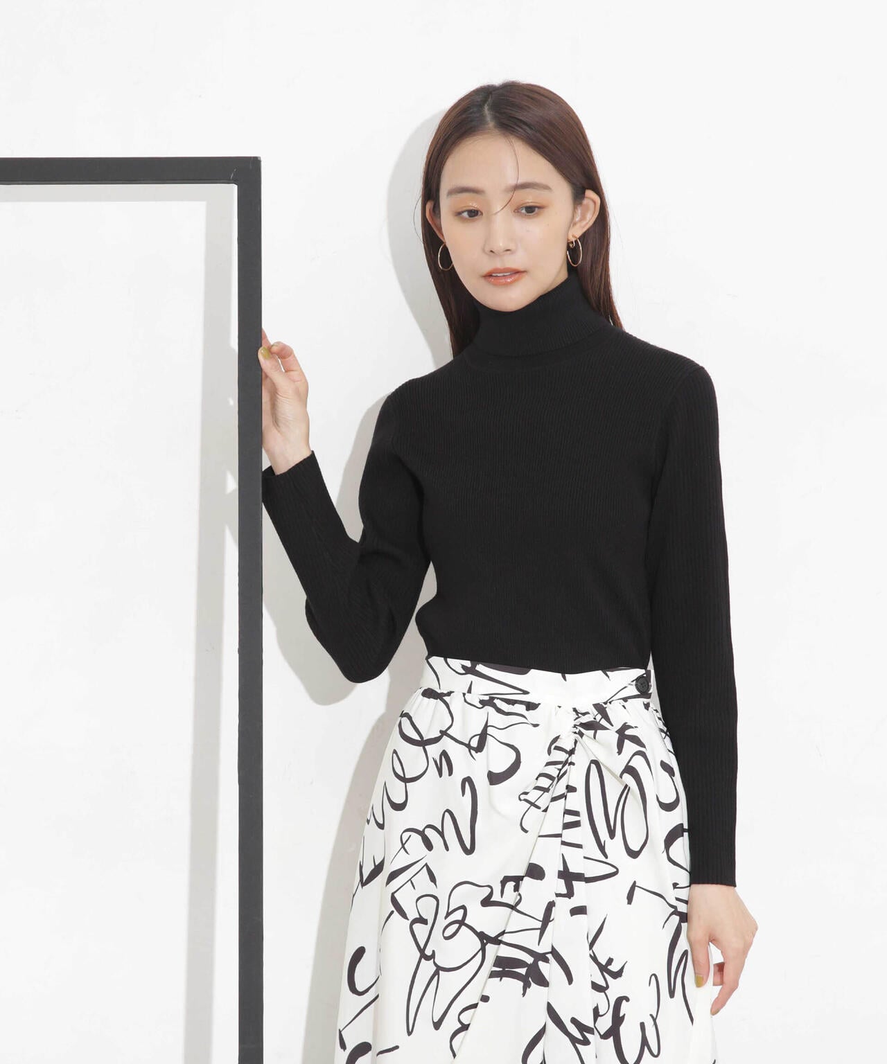 椿オイル加工リブタートルニット 6694122300