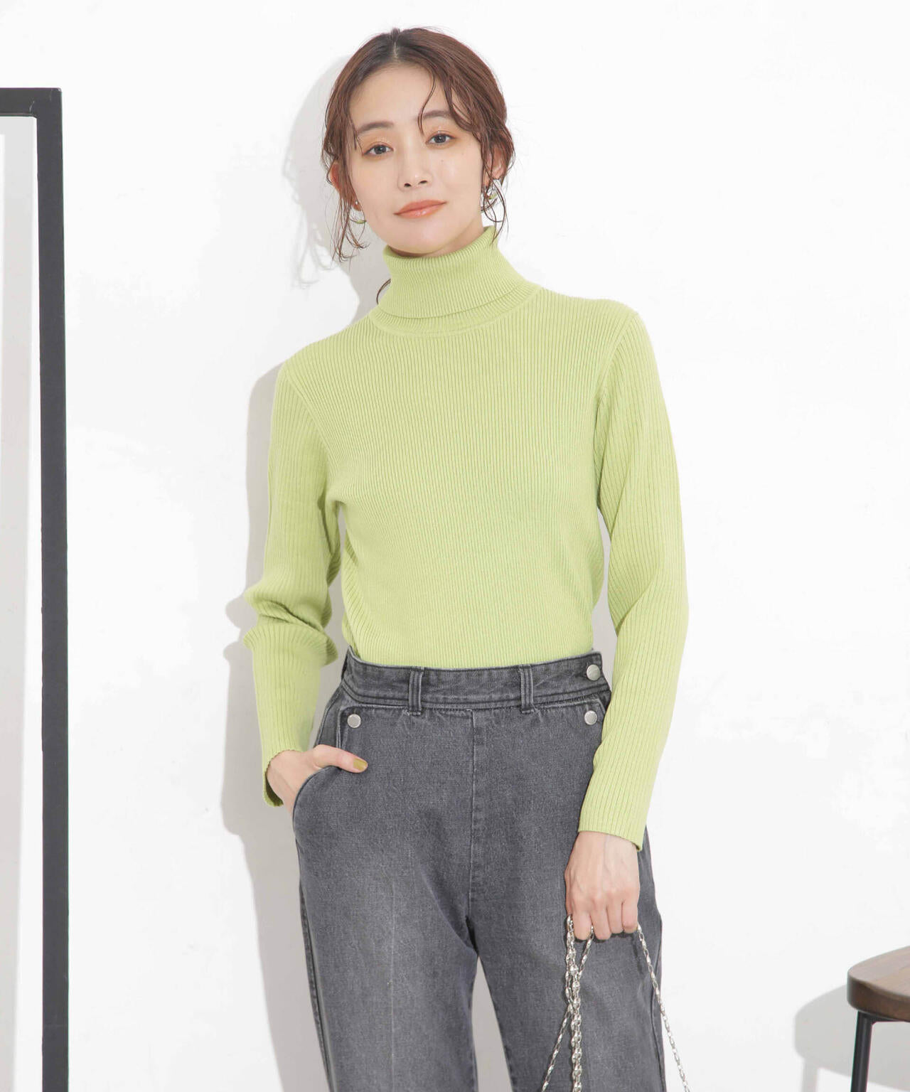 椿オイル加工リブタートルニット 6694122300