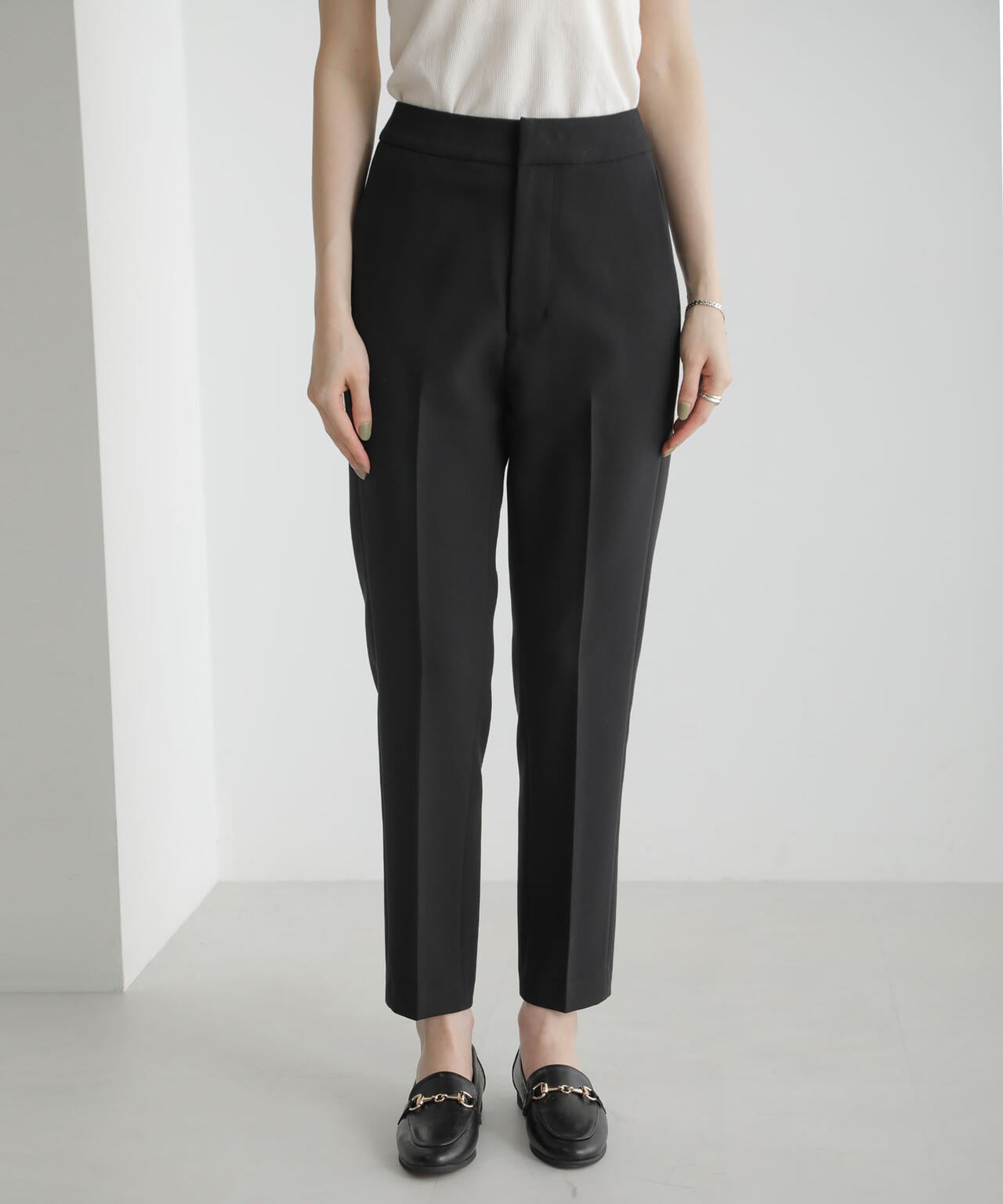 スリムテーパードパンツ 6694127306