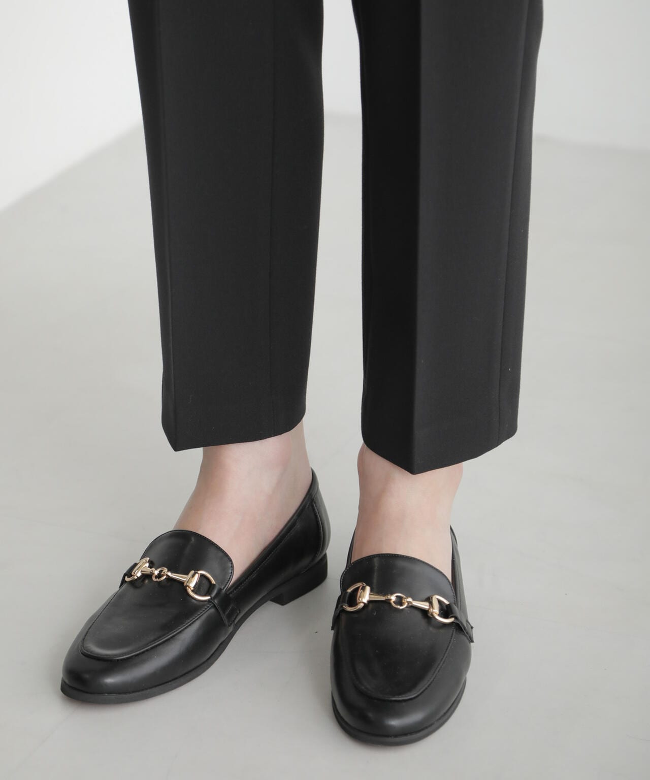 スリムテーパードパンツ 6694127306