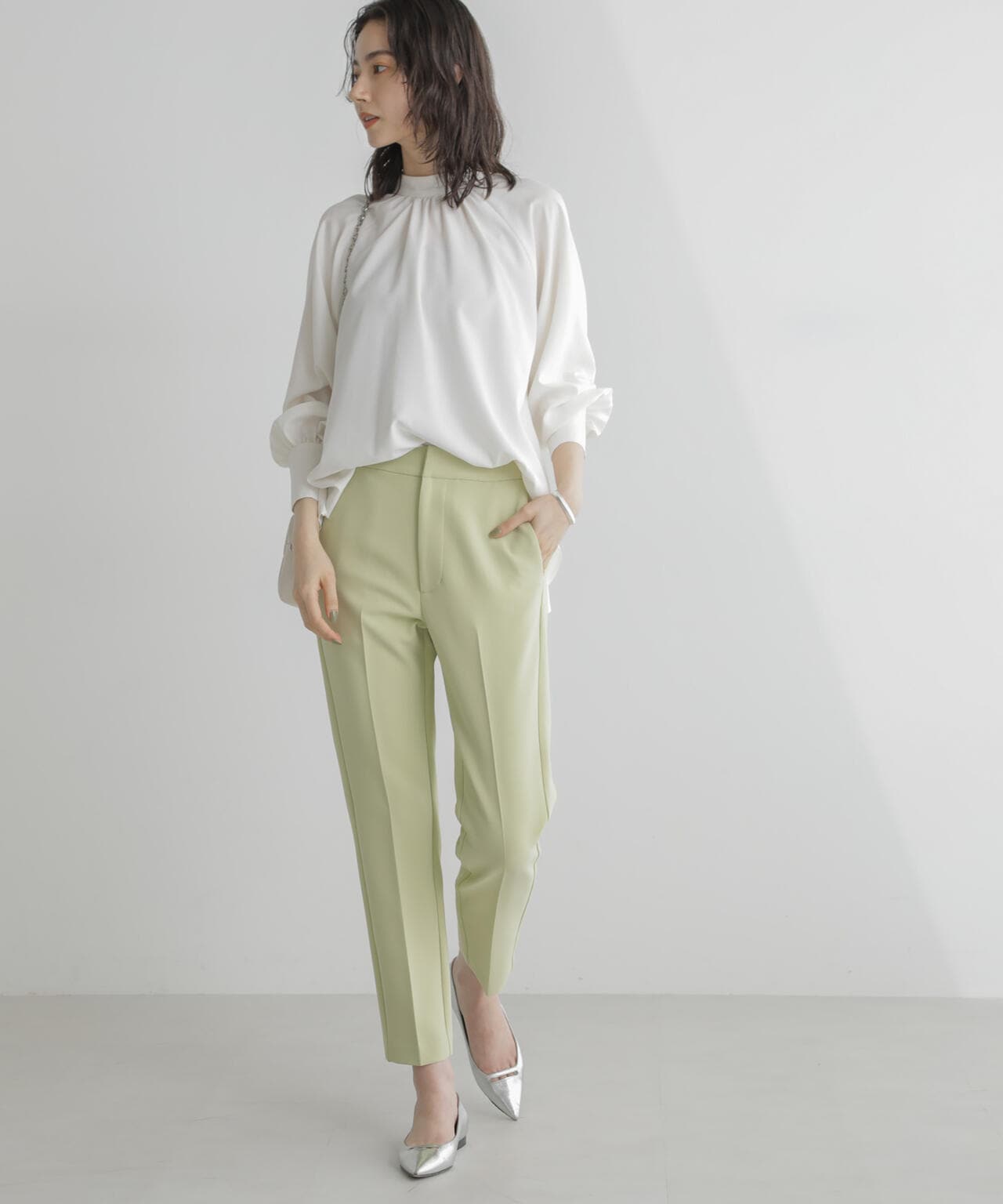 スリムテーパードパンツ 6694127306