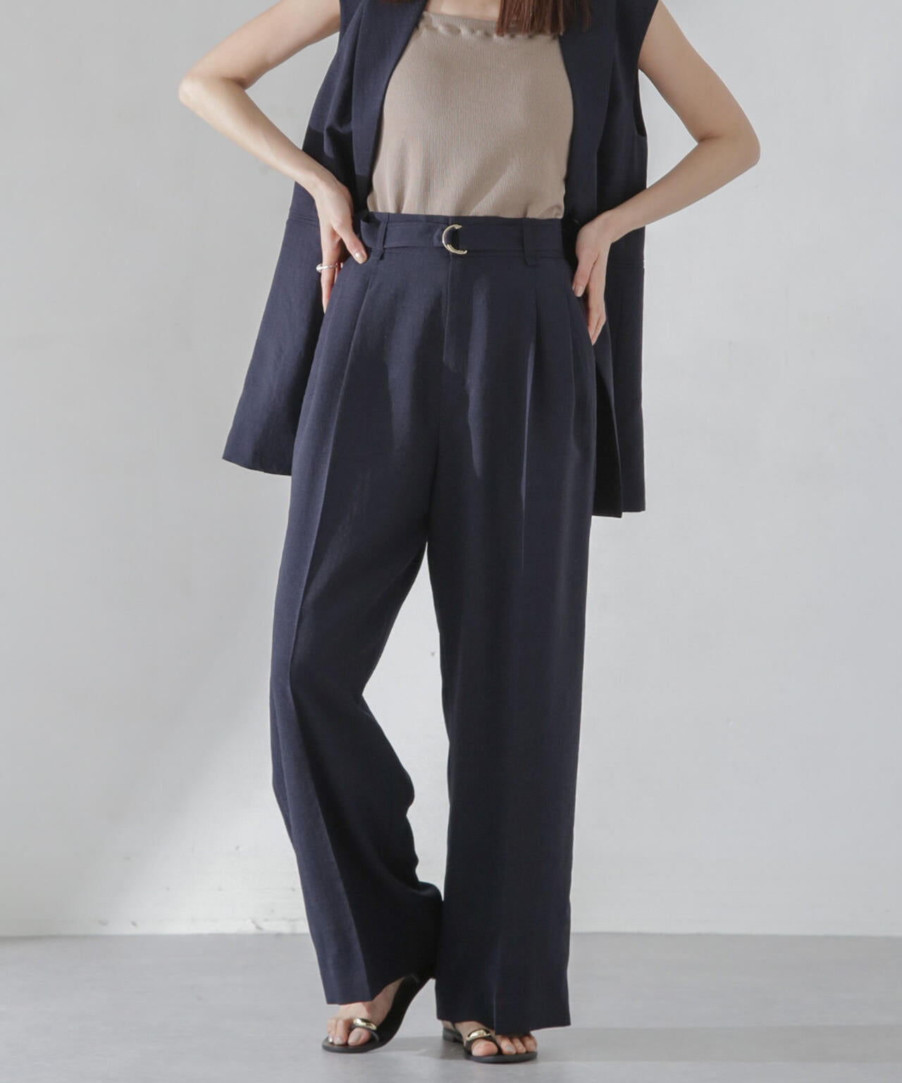 <洗濯機使用可><ノンアイロン>メランジドライ ベルト付きワイドパンツ(セットアップ可) 6694127308