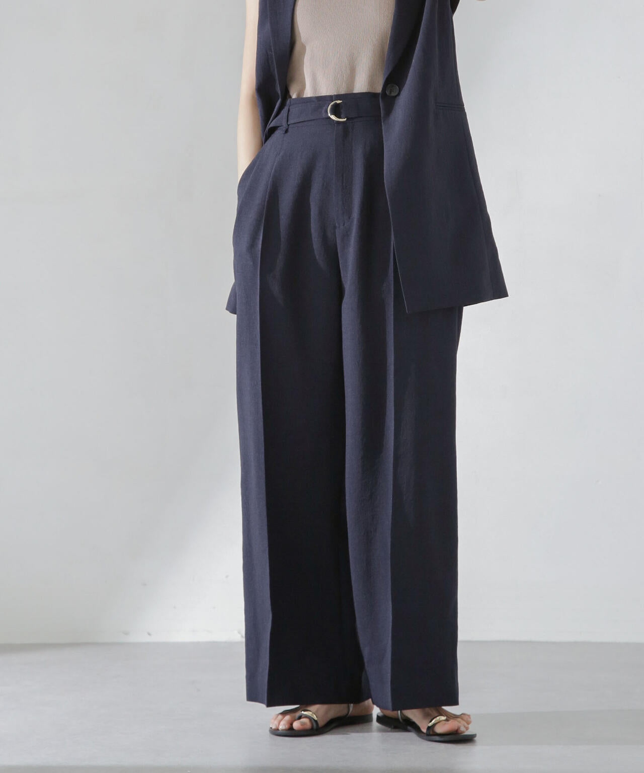 <洗濯機使用可><ノンアイロン>メランジドライ ベルト付きワイドパンツ(セットアップ可) 6694127308