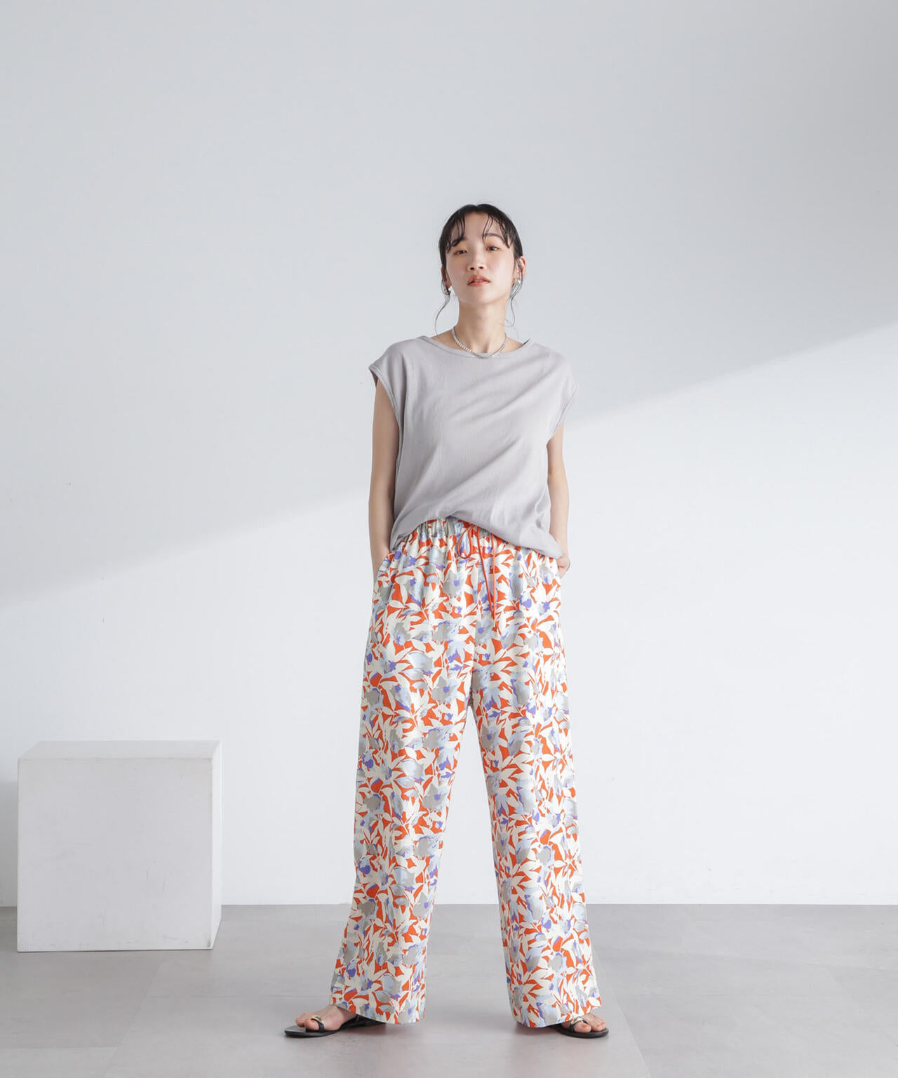 ボタニカルプリントイージーワイドパンツ 6694127312