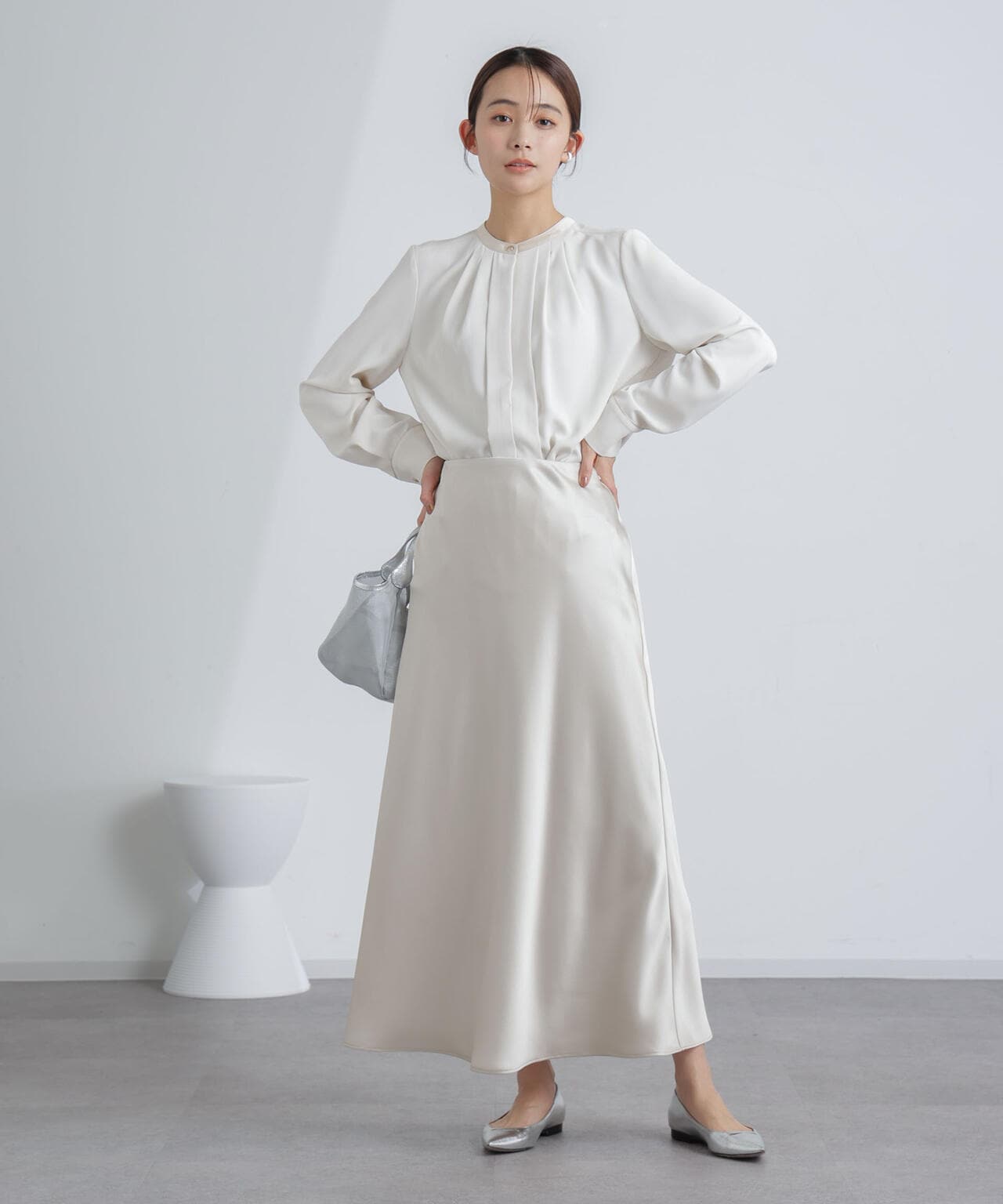 サテンロングナロースカート 6694130304