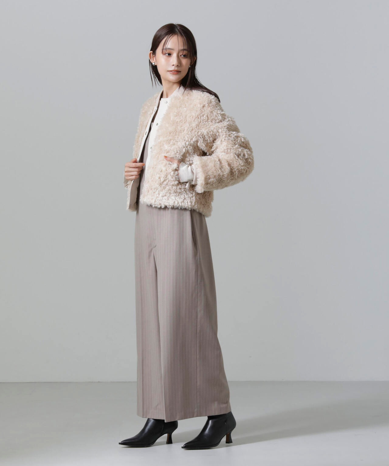 カーリーファーショートブルゾン 6694212300