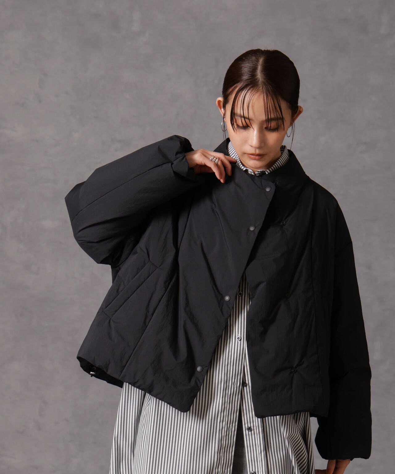 「西川ダウン(R)」ハイネックショートジャケット 6694214305