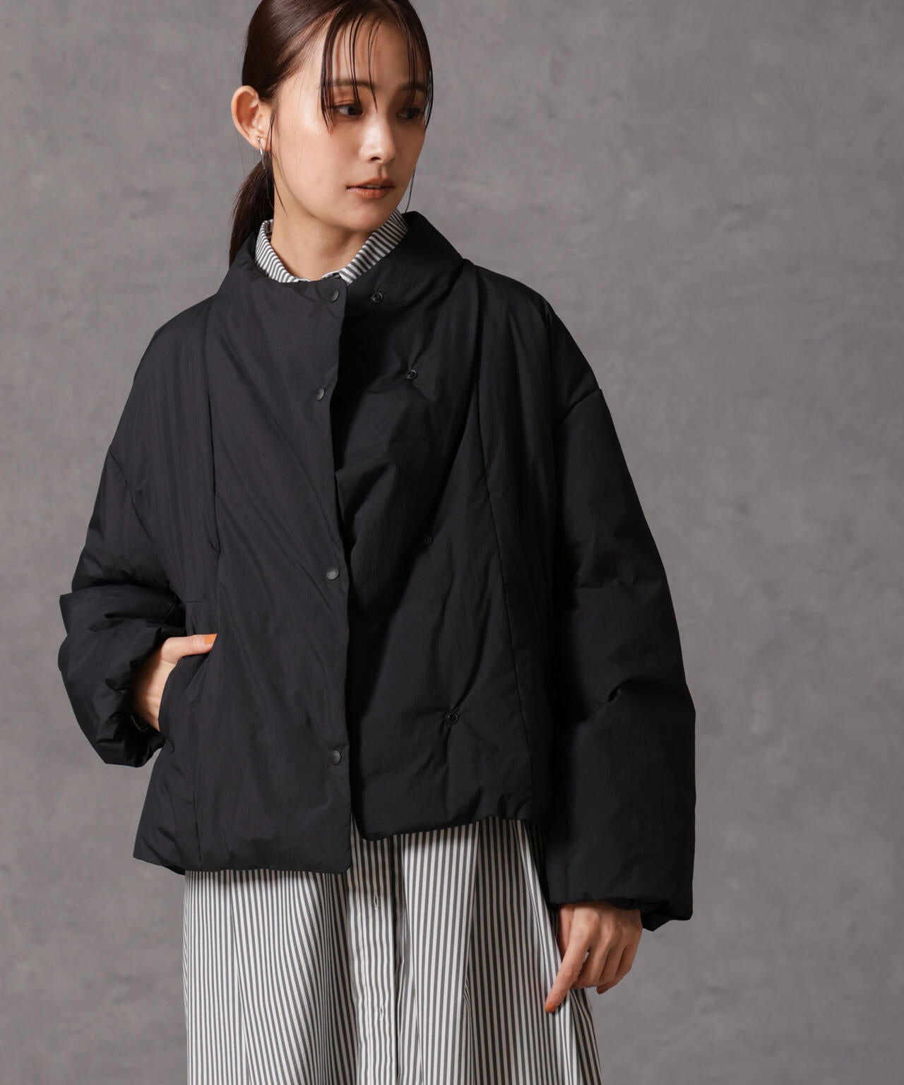 「西川ダウン(R)」ハイネックショートジャケット 6694214305