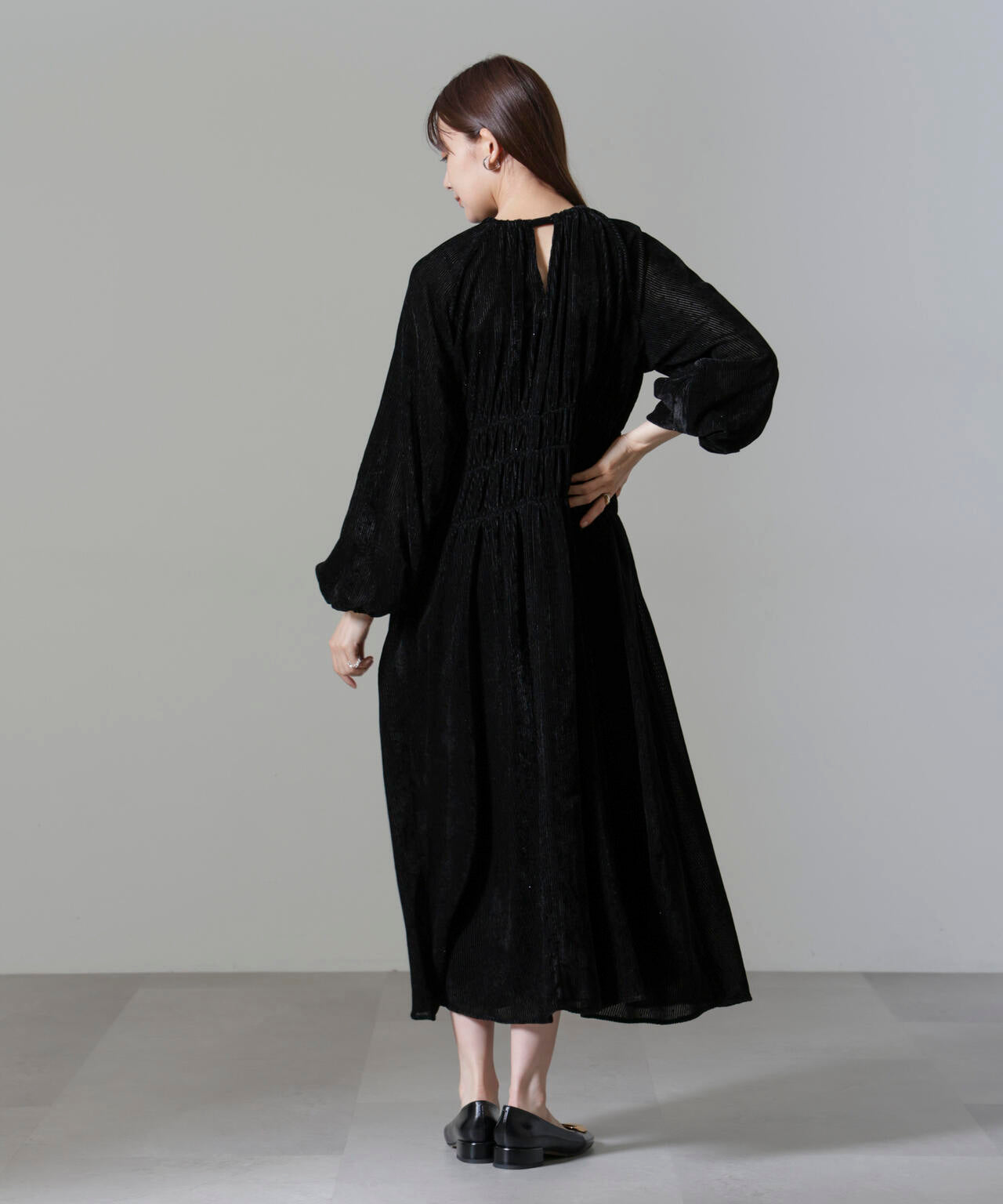 ストライプベロアギャザーワンピース 6694219318