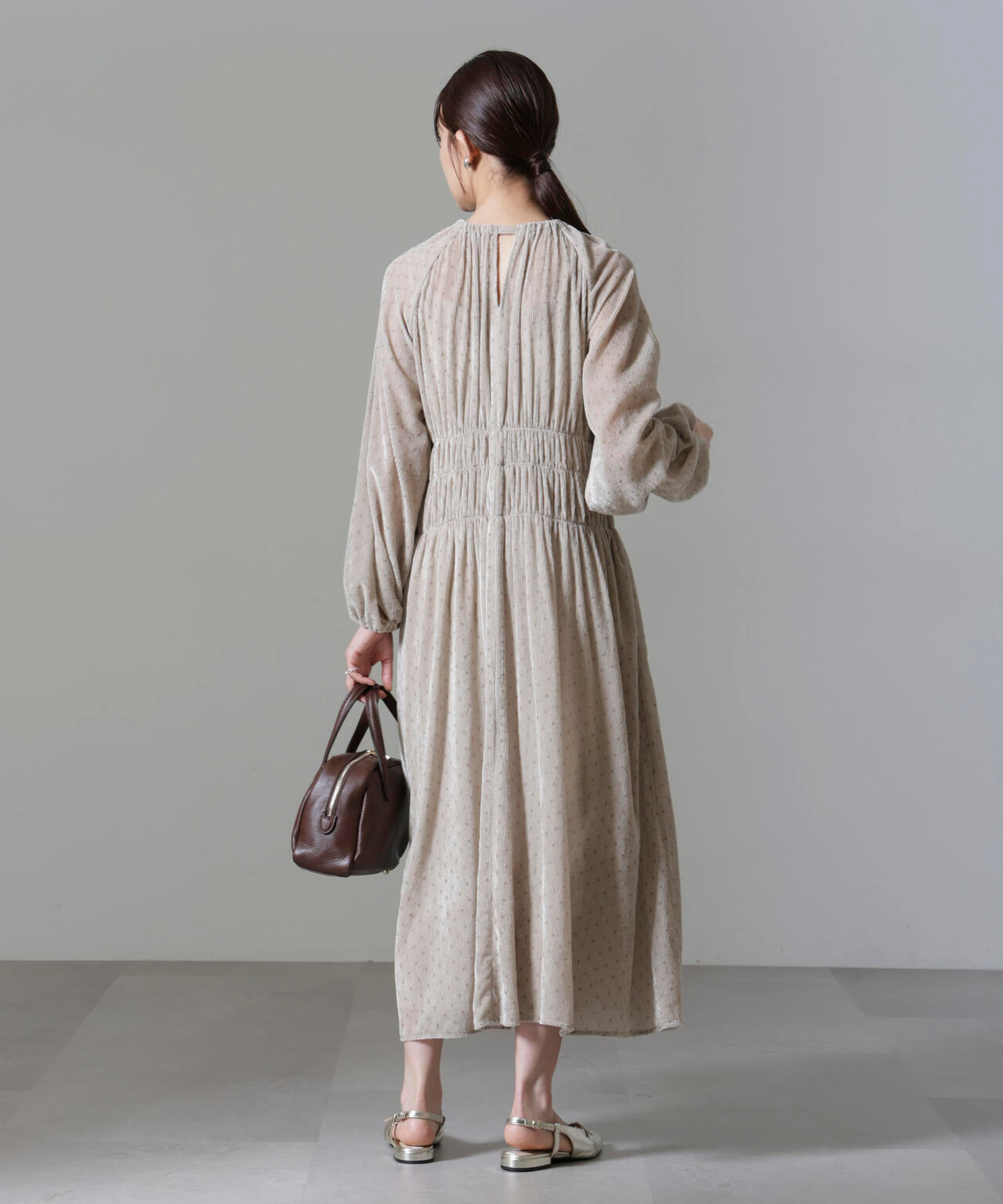 ストライプベロアギャザーワンピース 6694219318