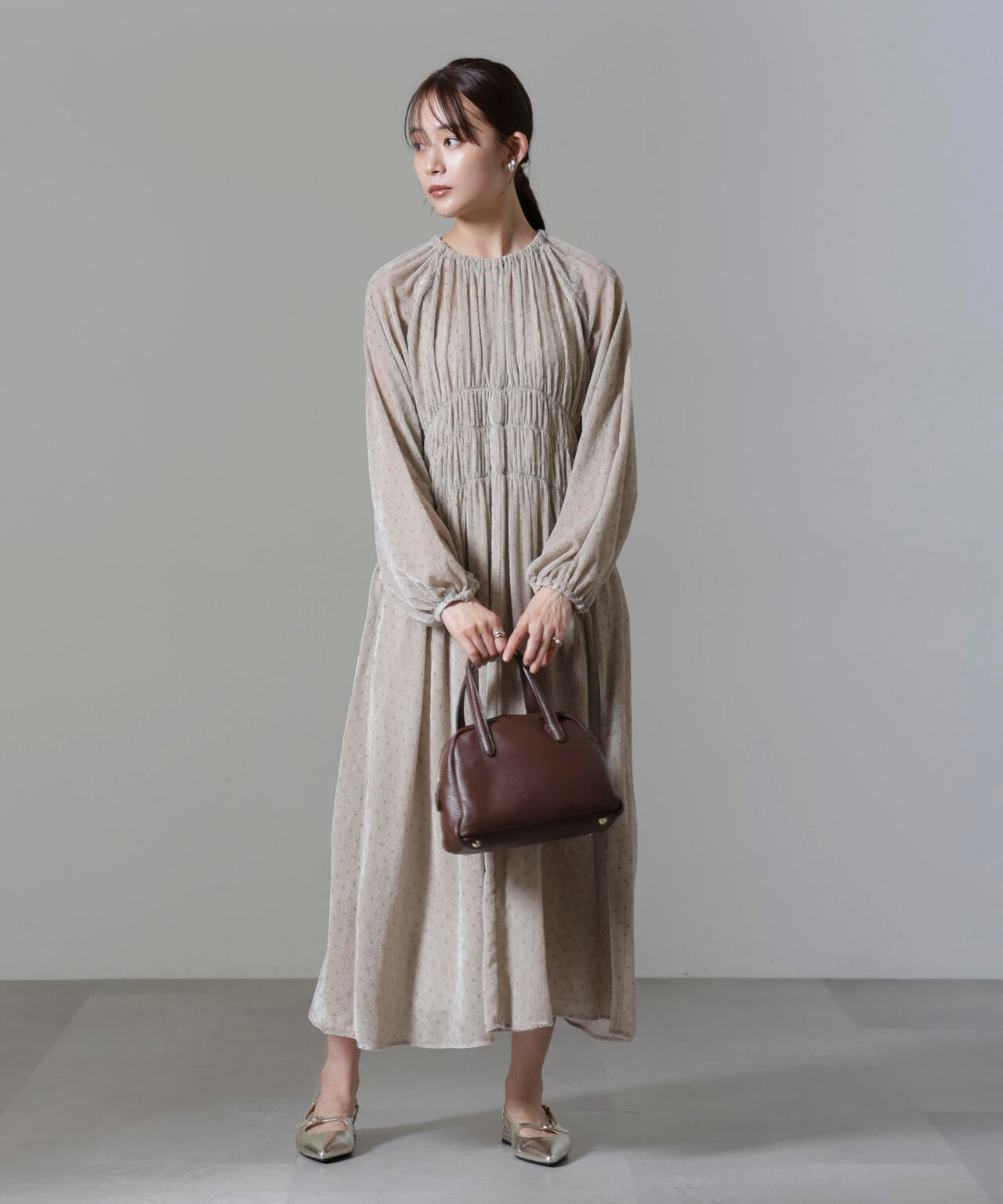 ストライプベロアギャザーワンピース 6694219318