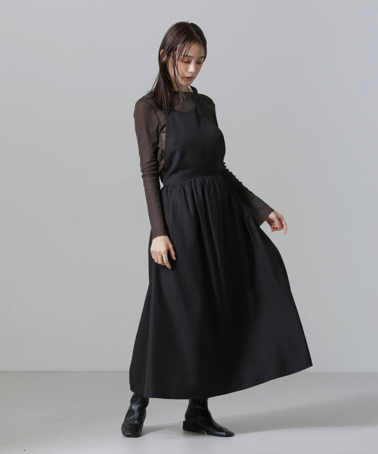 ホルターネックワンピース 6694219325