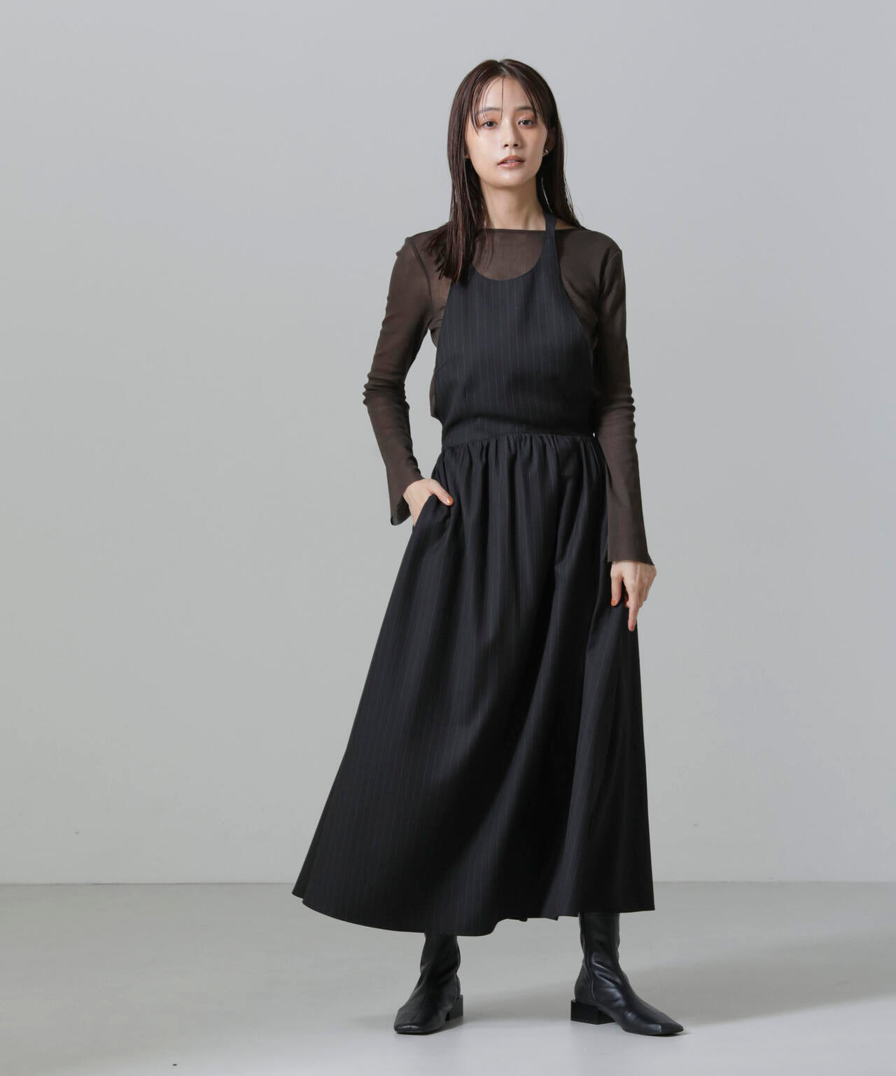 ホルターネックワンピース 6694219325