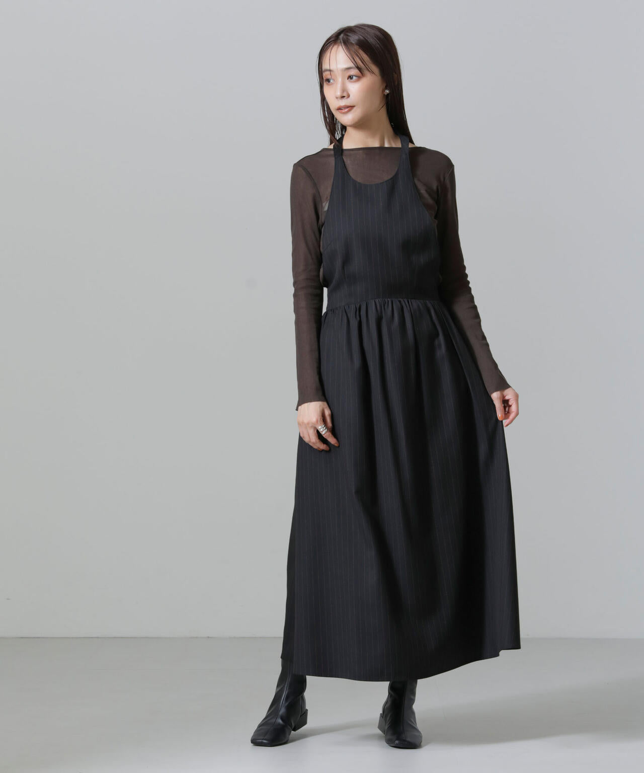 ホルターネックワンピース 6694219325