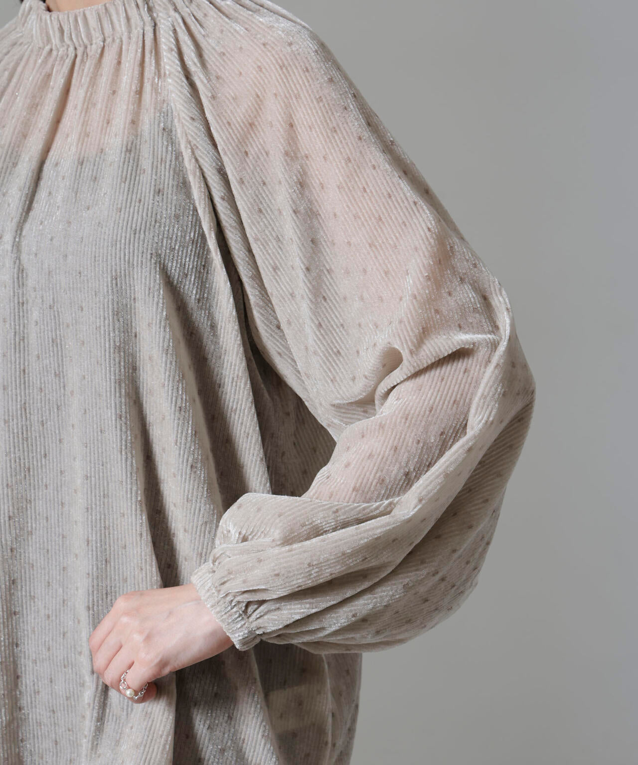 ストライプベロア前後2WAYブラウス 6694220302