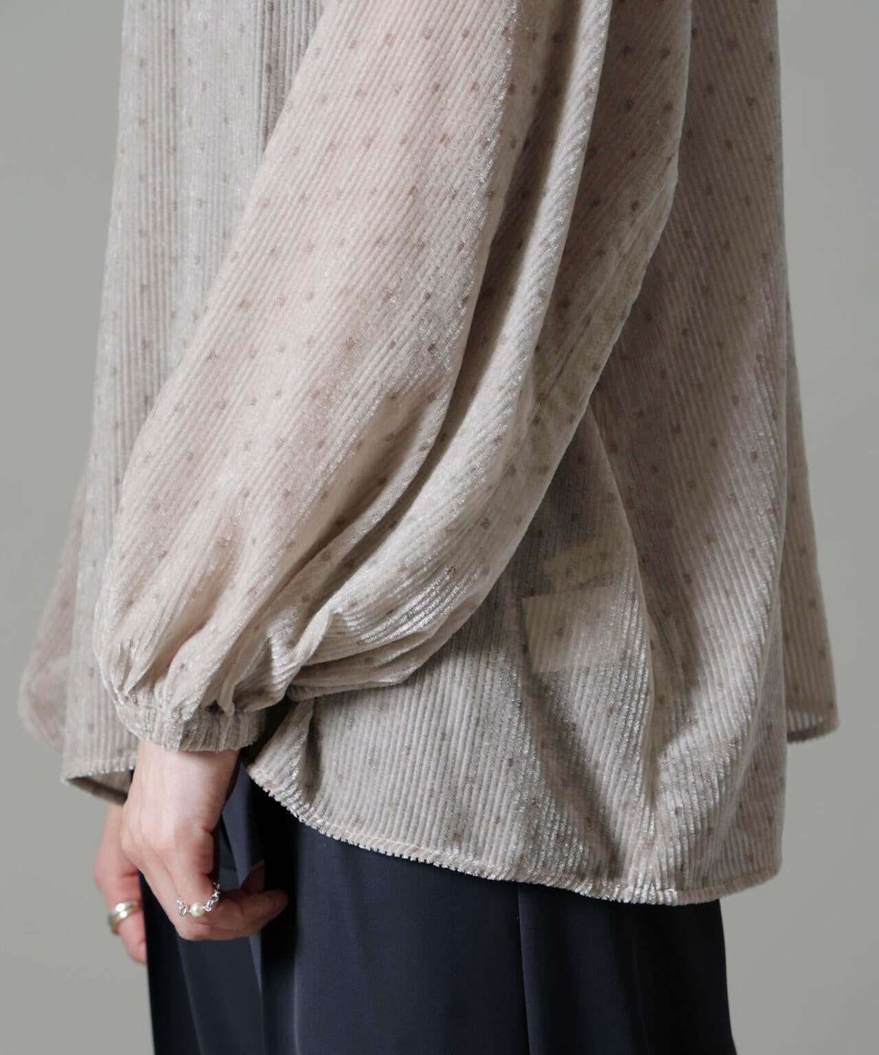 ストライプベロア前後2WAYブラウス 6694220302