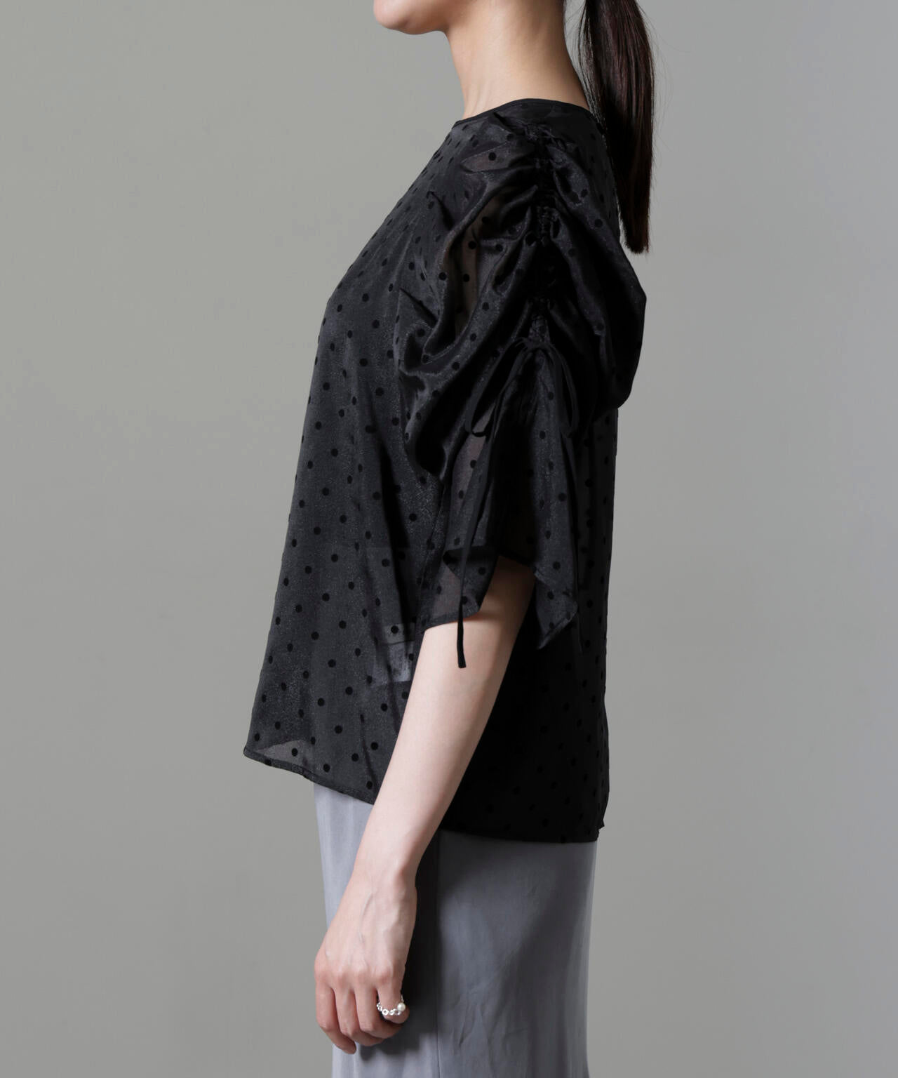 フロッキードットリボンスリーブブラウス 6694220309