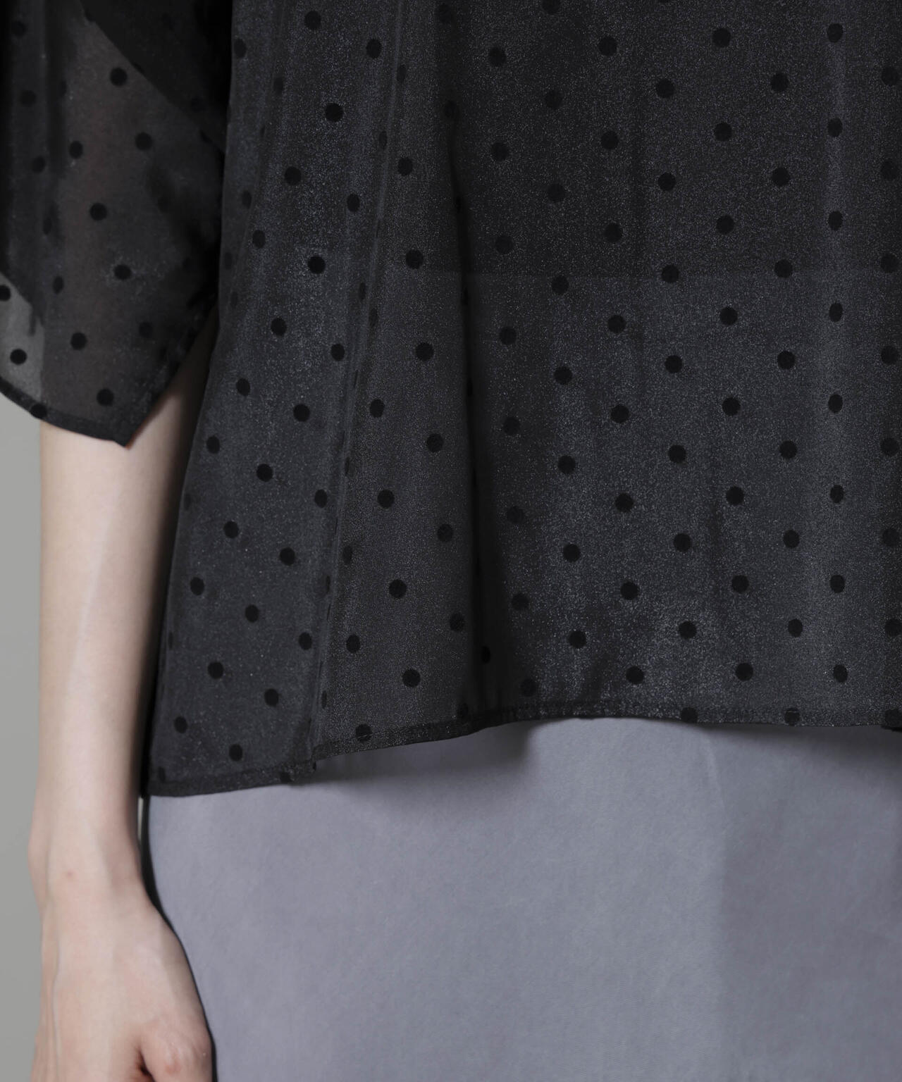 フロッキードットリボンスリーブブラウス 6694220309