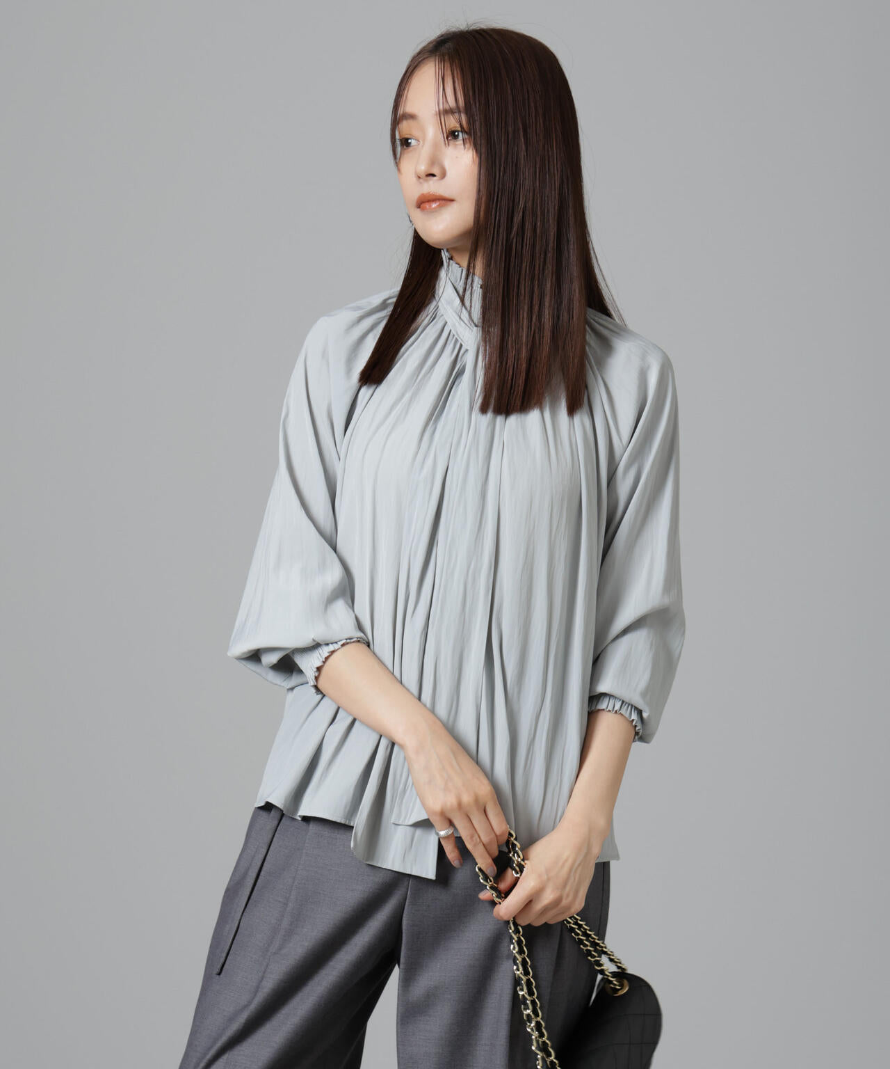 シャーリングネックボウタイブラウス 6694220325