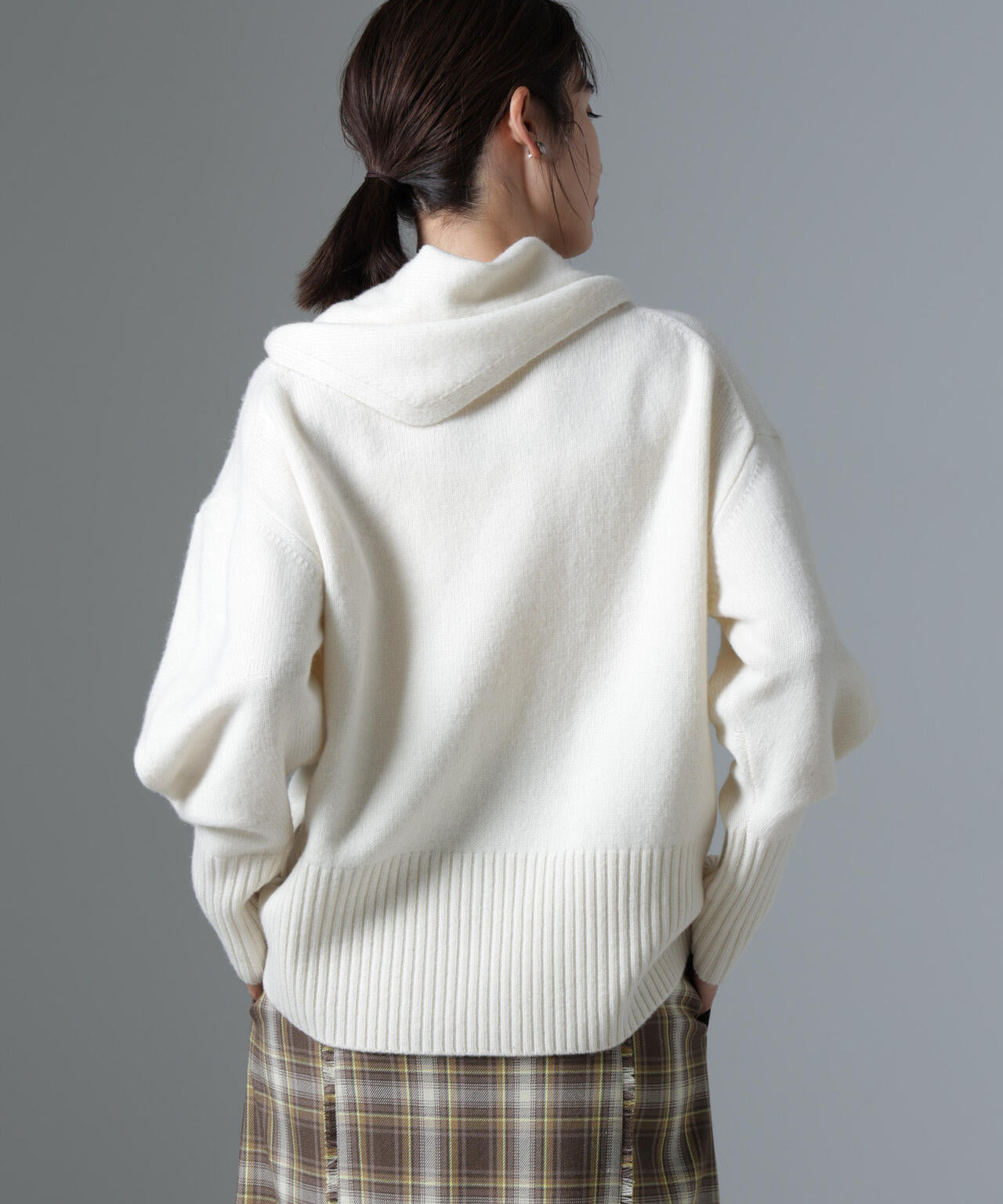 AQUAウールカシミヤクルーネックニット 6694222303