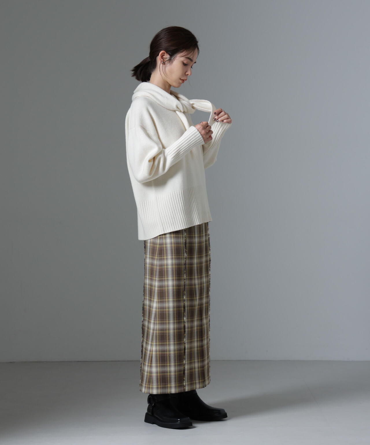 AQUAウールカシミヤクルーネックニット 6694222303